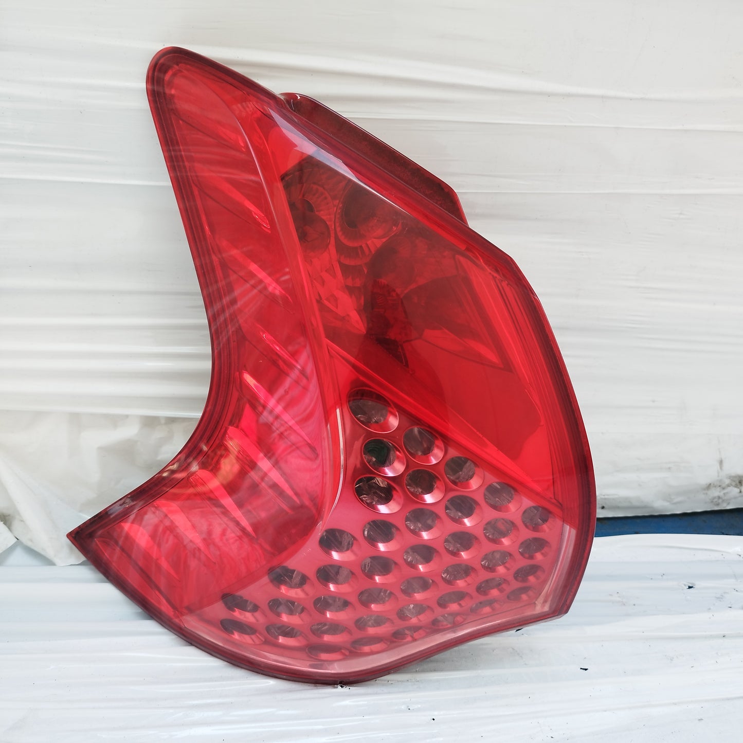 Fanale posteriore sx Peugeot 3008 I serie (T84) 2009-2013 cod: 9683460880 ecoDM286