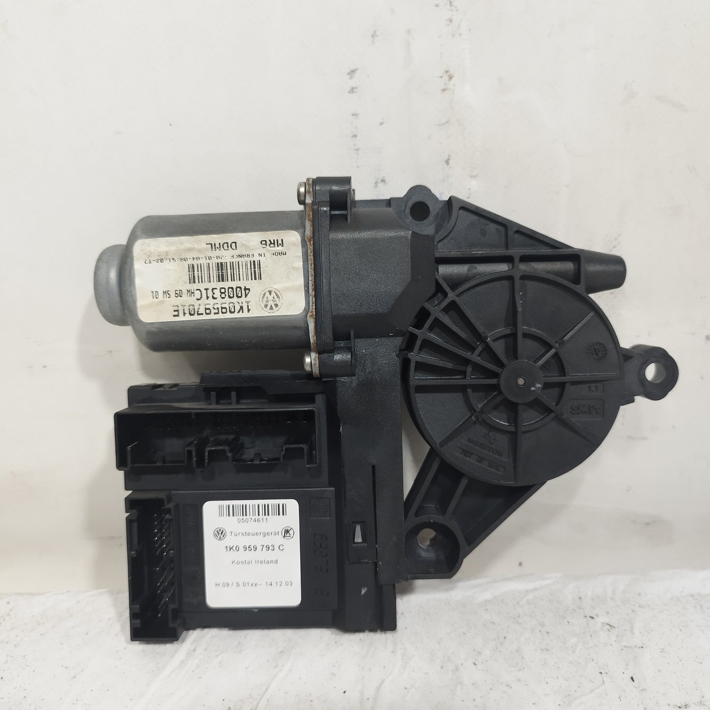 Motorino alzacristalli anteriore sx Volkswagen Golf V (1K1) 2003-2008 cod: 1K0959793C ecoAC16385