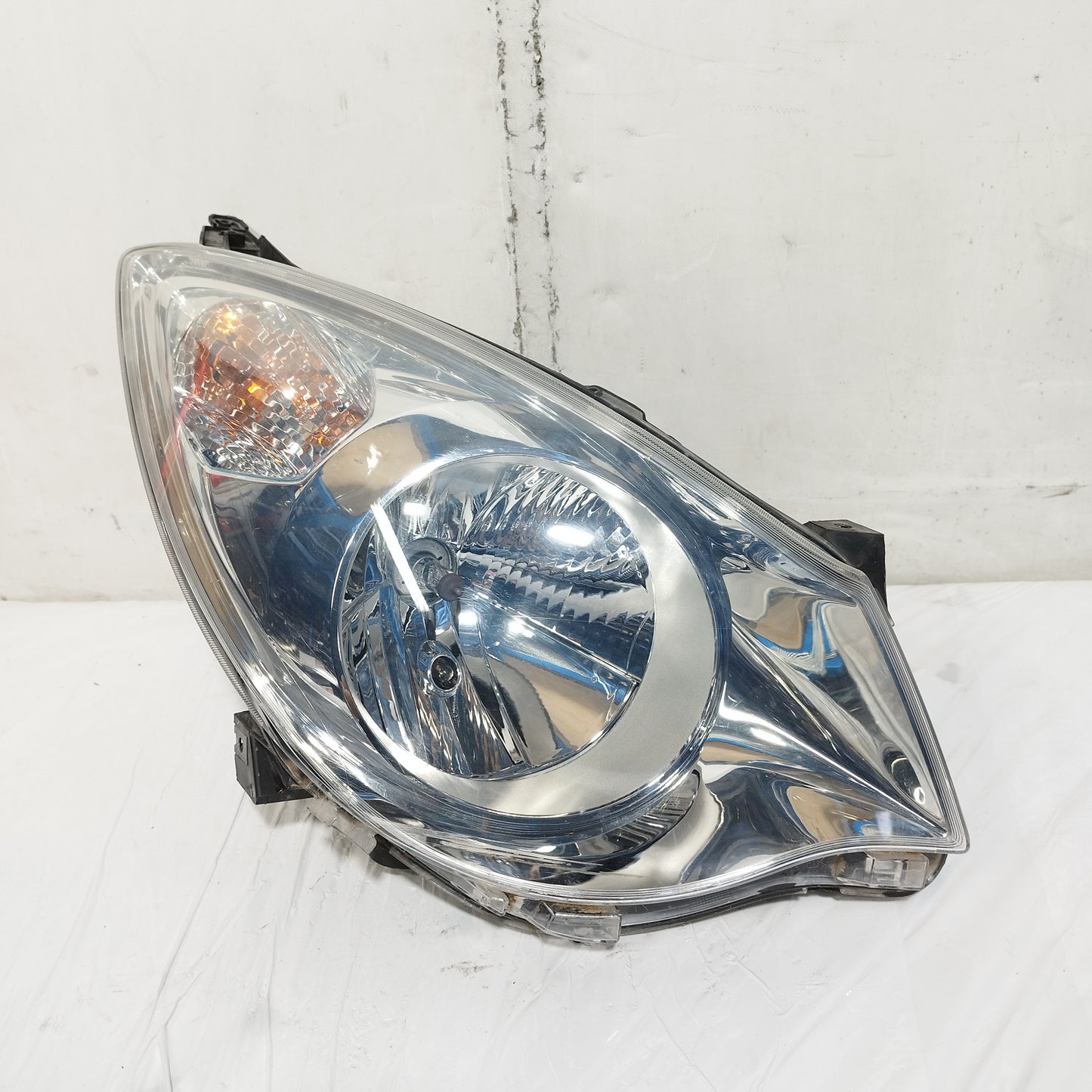 Fanale anteriore dx Opel Agila B 2008-2014 cod: 35100-52K00 ecoAC16422