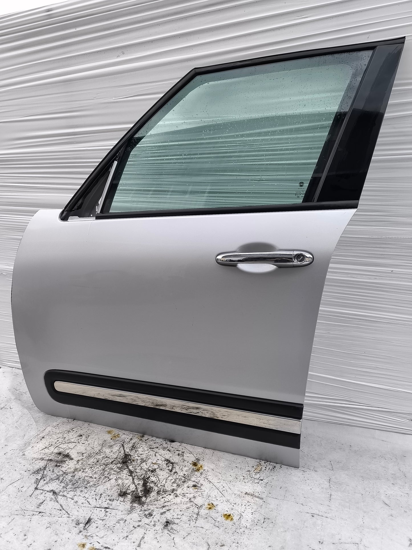 Sportello anteriore sx grigio argento Fiat 500L 2013-2022 ecoAG8442