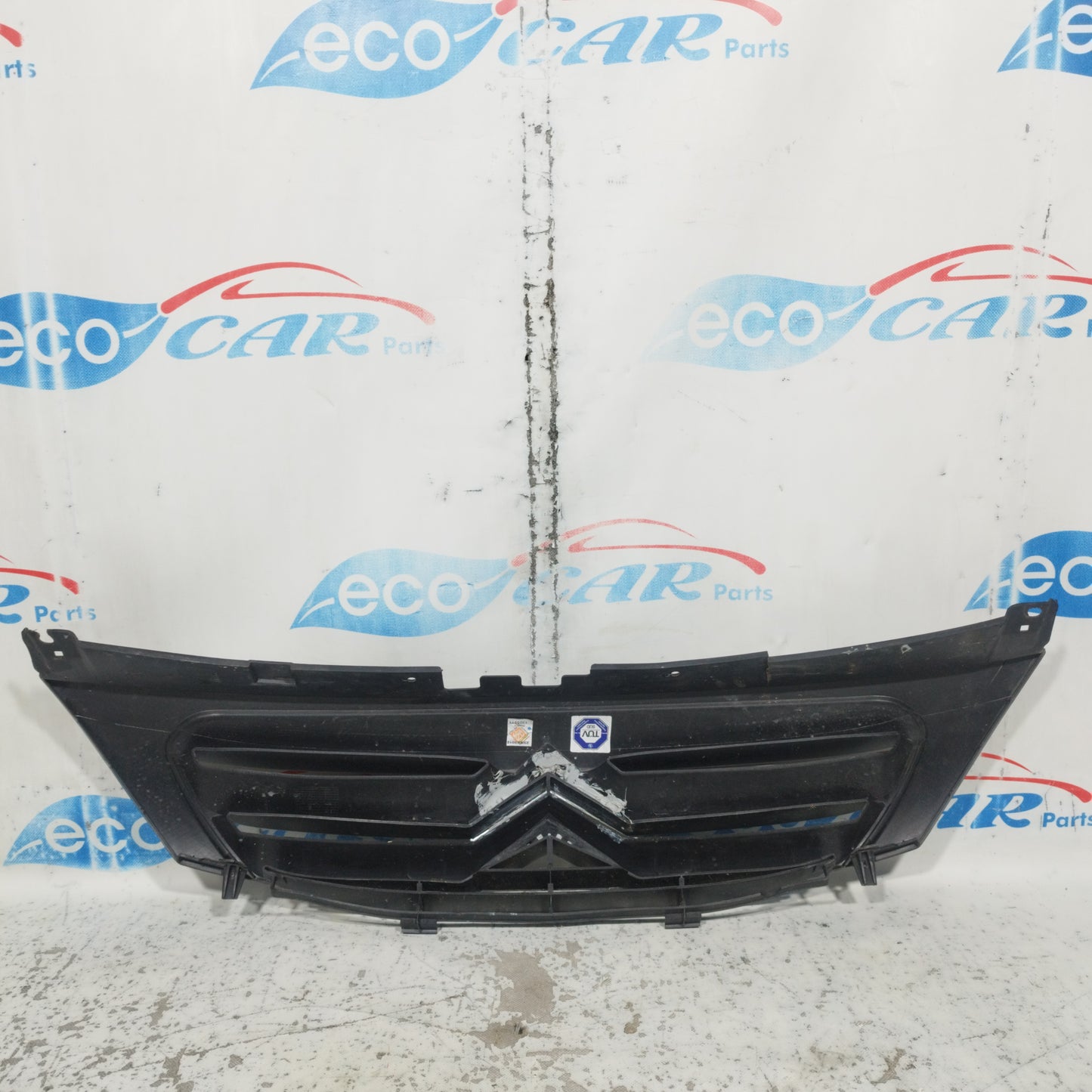 Citroen C3 2009 ecoAC9958 grauer Kühlergrill