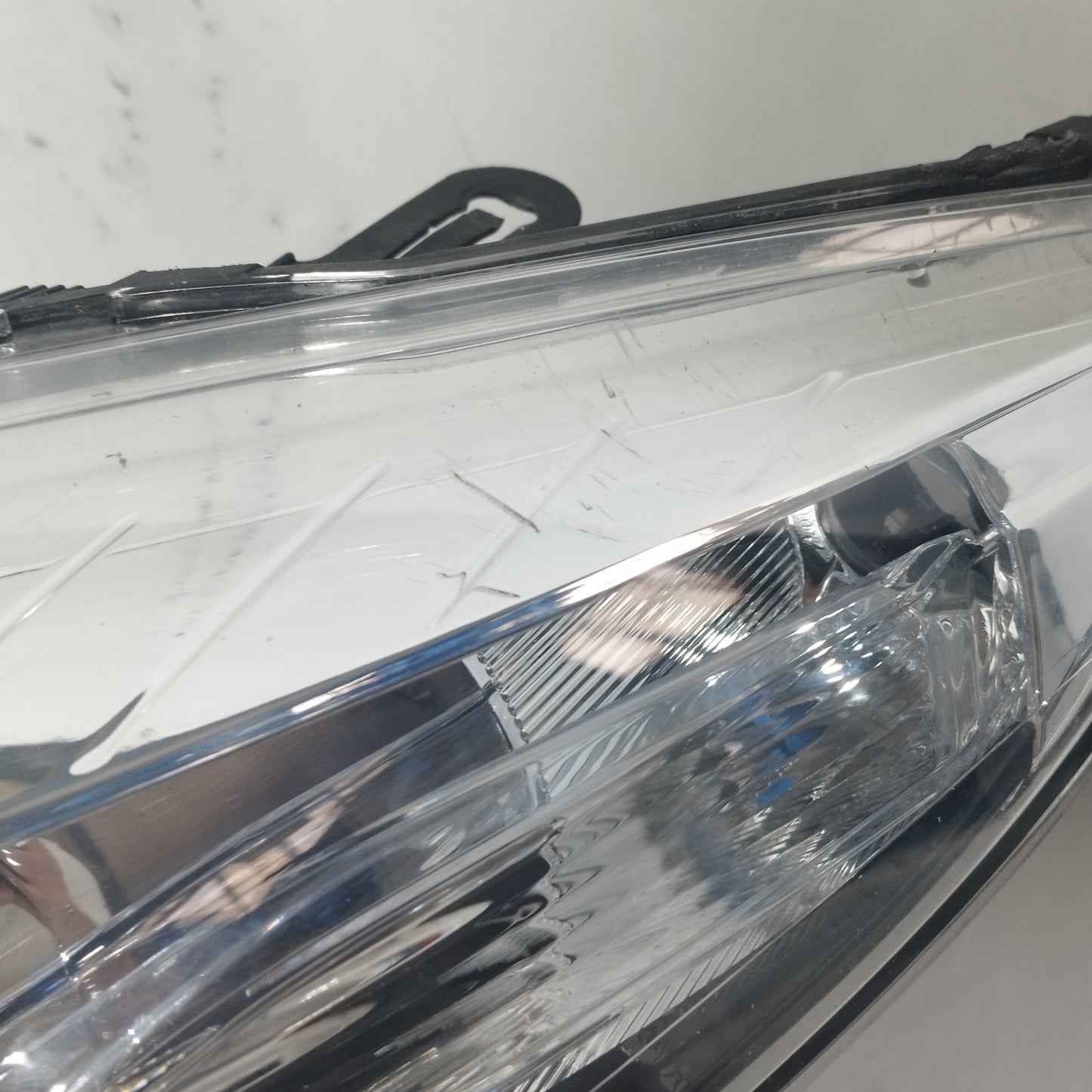 Fanale anteriore sx Renault Megane 2011 Cod: 1307024124 ecoAC13915