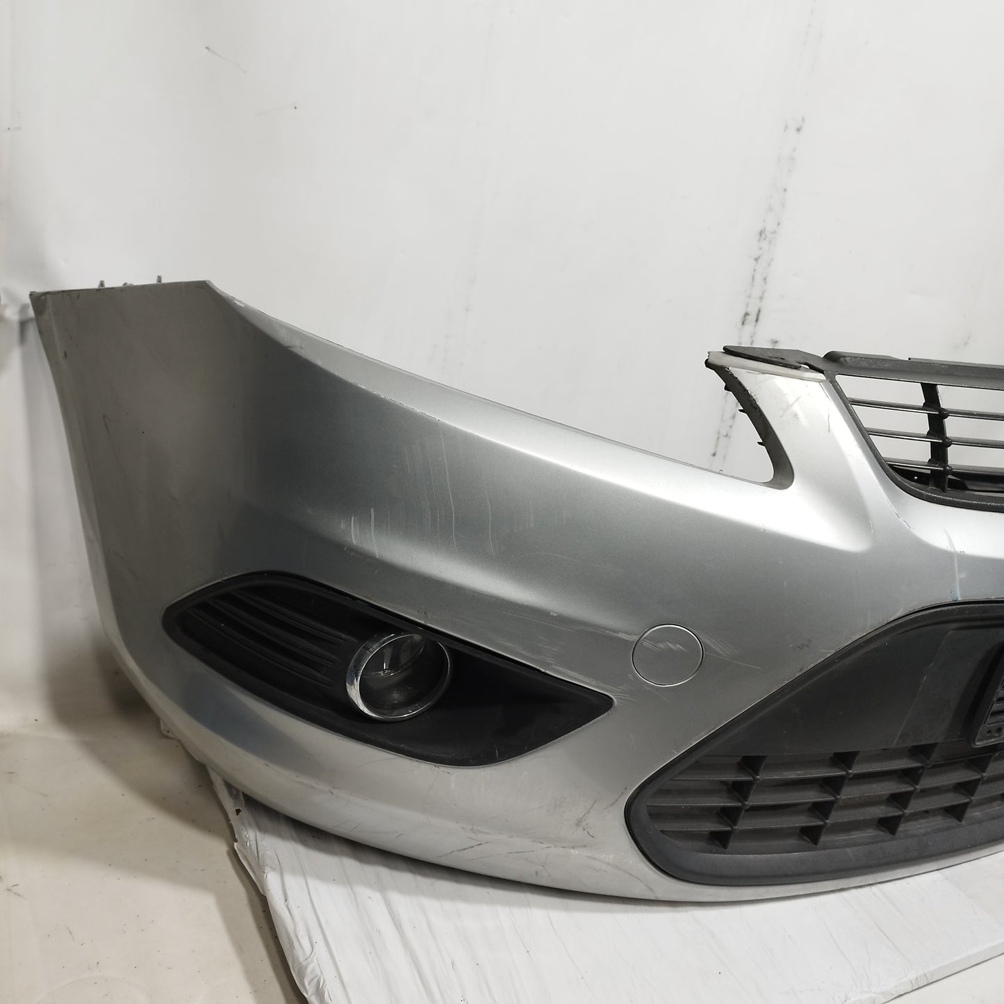 Paraurti anteriore grigio Ford Focus 2011 ecoAC14919