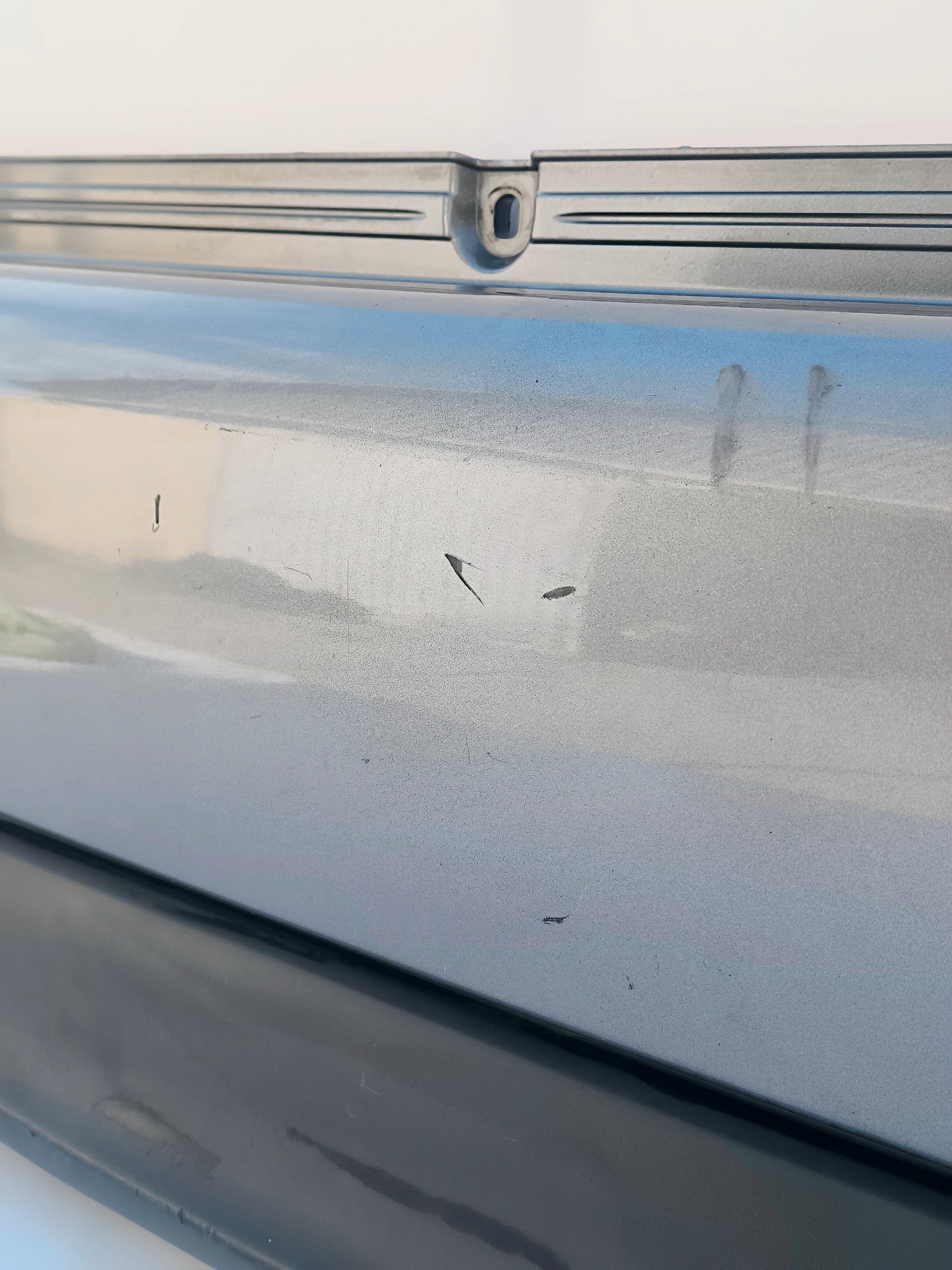 Dark grey centre rear bumper Smart 450 ecoAG6429