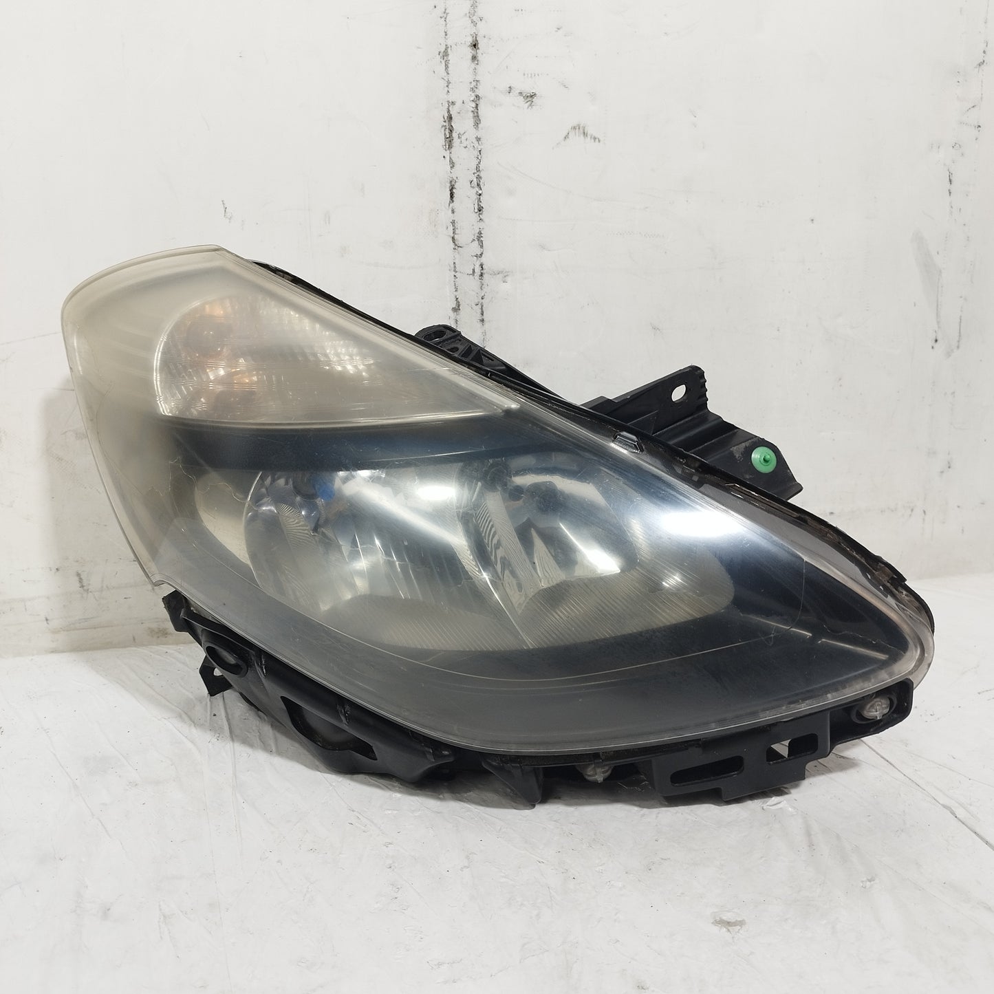 Fanale anteriore dx Renault Clio III (X85) 2009-2012 cod: 13330F/C ecoAC16605