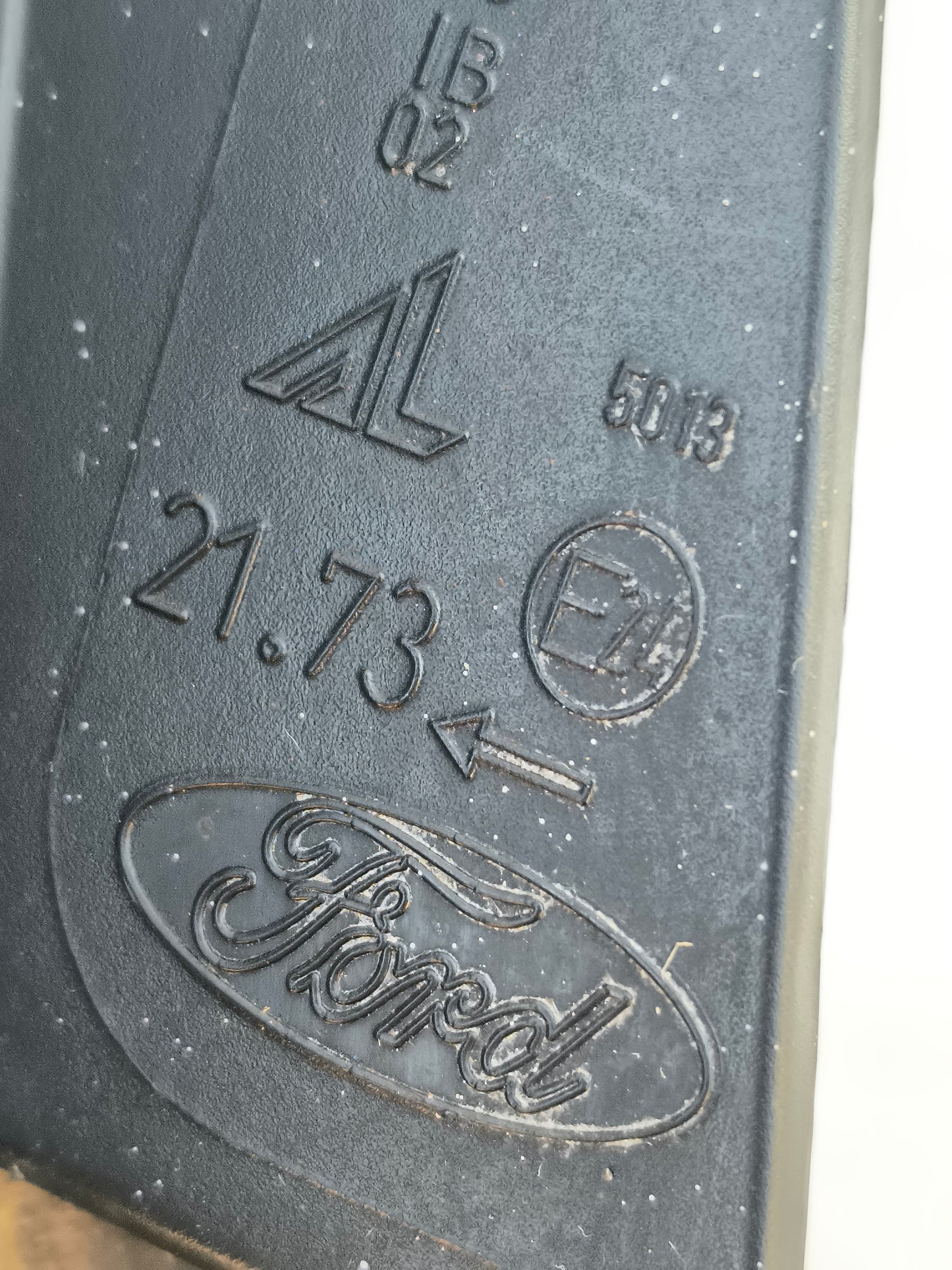 Linke Rückleuchte Ford Ka, Baujahr 2010, weist leichte Kratzer im Inneren auf (ecoAG7685).