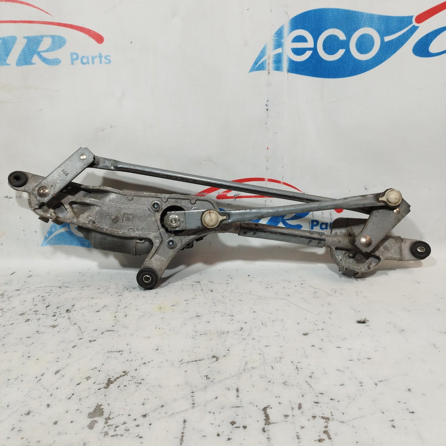 Front wiper motor Opel Insignia 2014 4 pin code: 13227392 ecoAC9549
