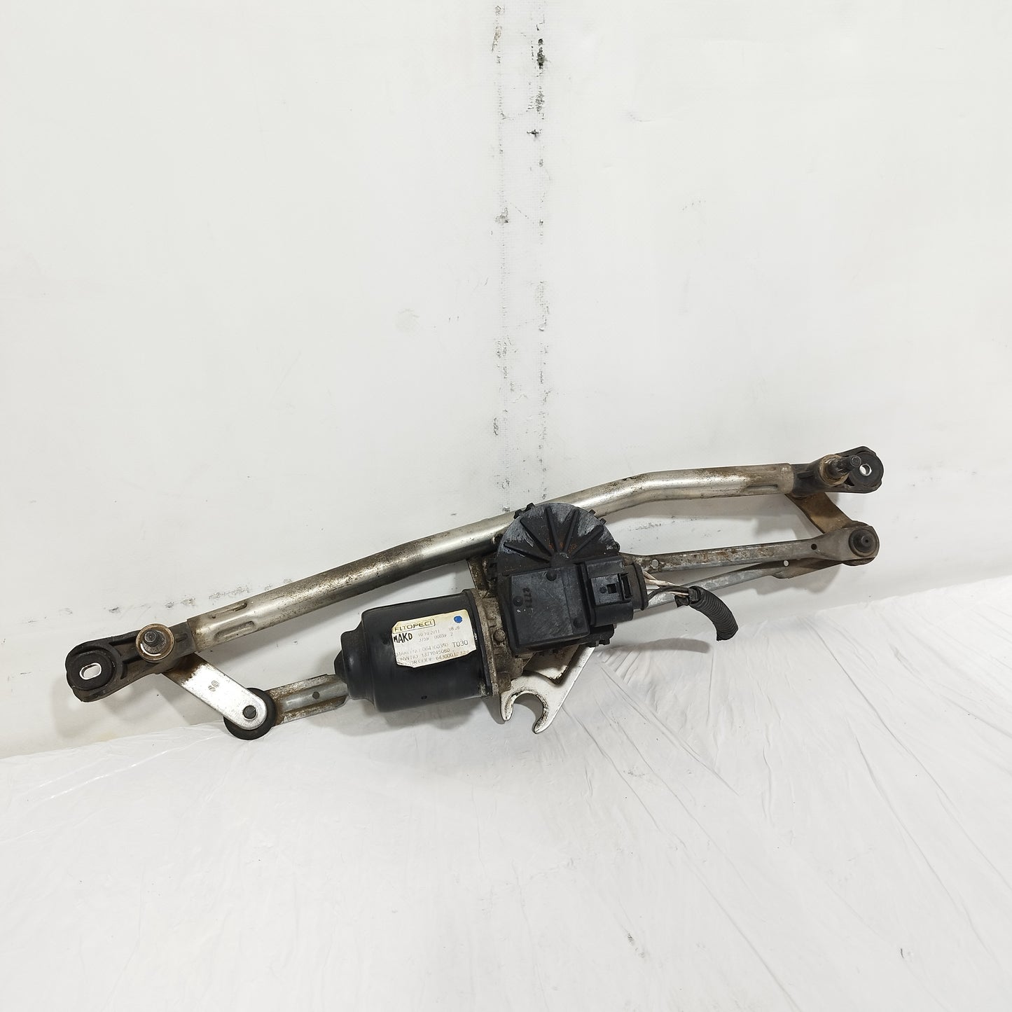 Front windscreen wiper motor Fiat Fiorino / Qubo 2013 code: 064300350 ecoAG2078
