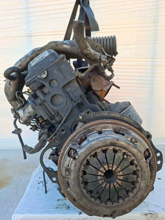 Motore Toyota Hilux 2.4 D anno 2003 cod: 2L ecoAG7901