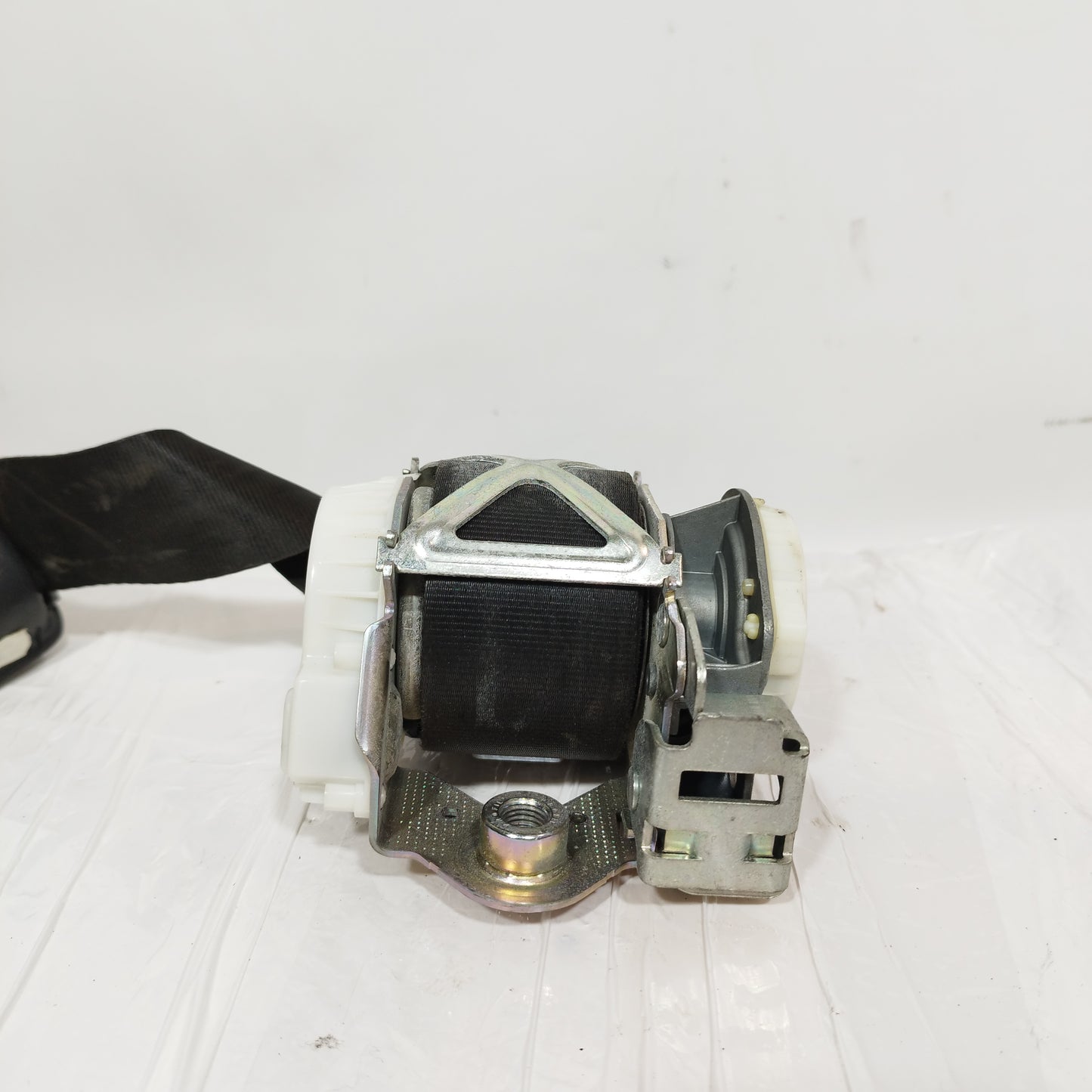 Front left seat belt Fiat 500 2012 code: 07355230720 ecoAC1869