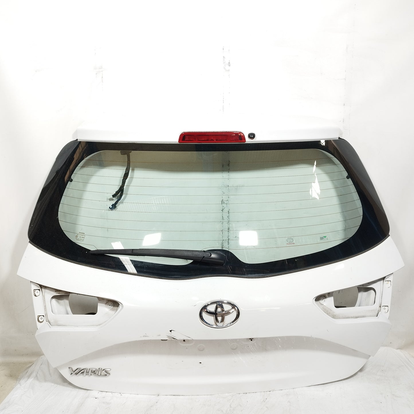 Portellone bianco Toyota Yaris III (XP130) 2017-2020 Restyling ecoAC16570