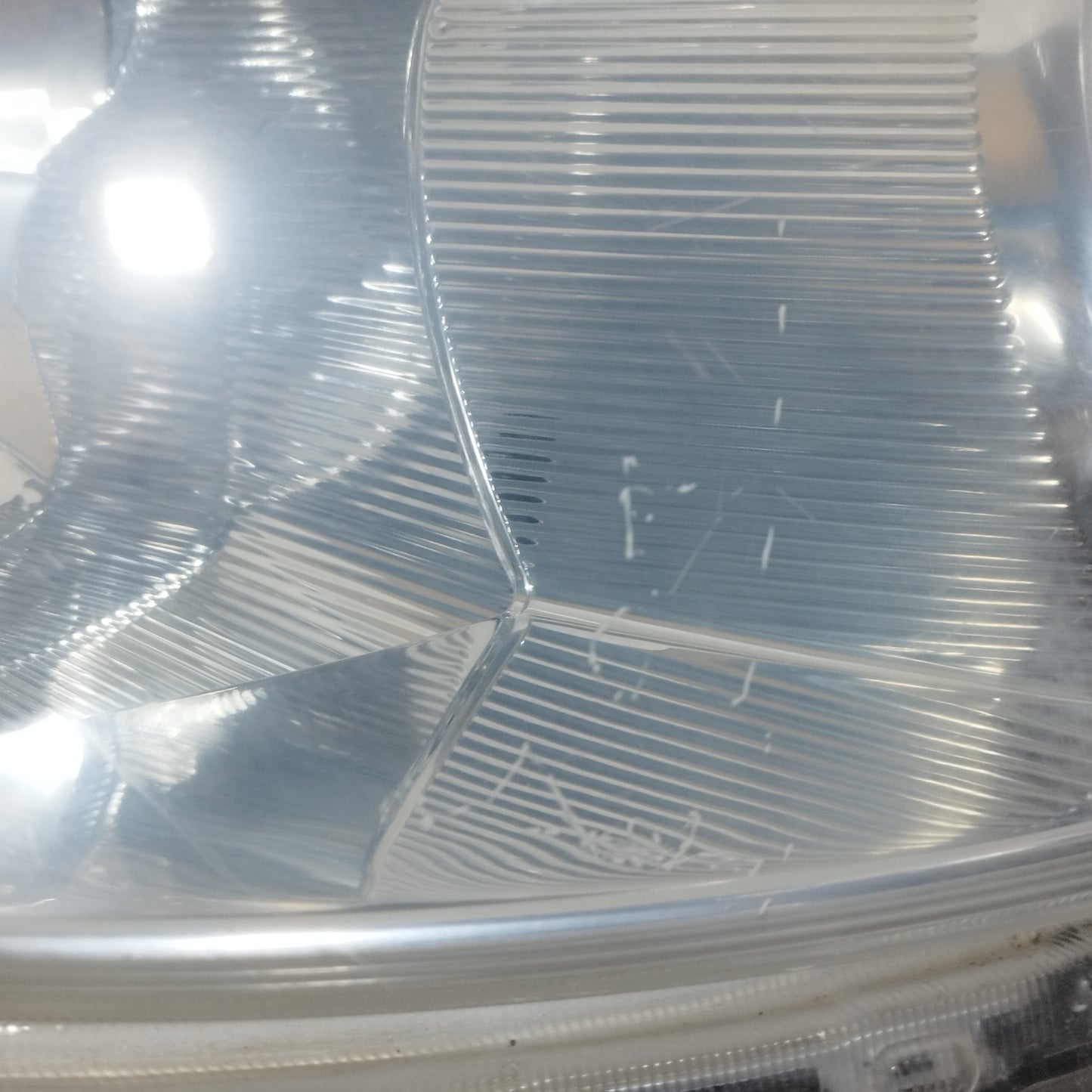 Fanale anteriore dx Nissan Micra K13 2010-2013 cod: 260101hb0a ecoAC16551
