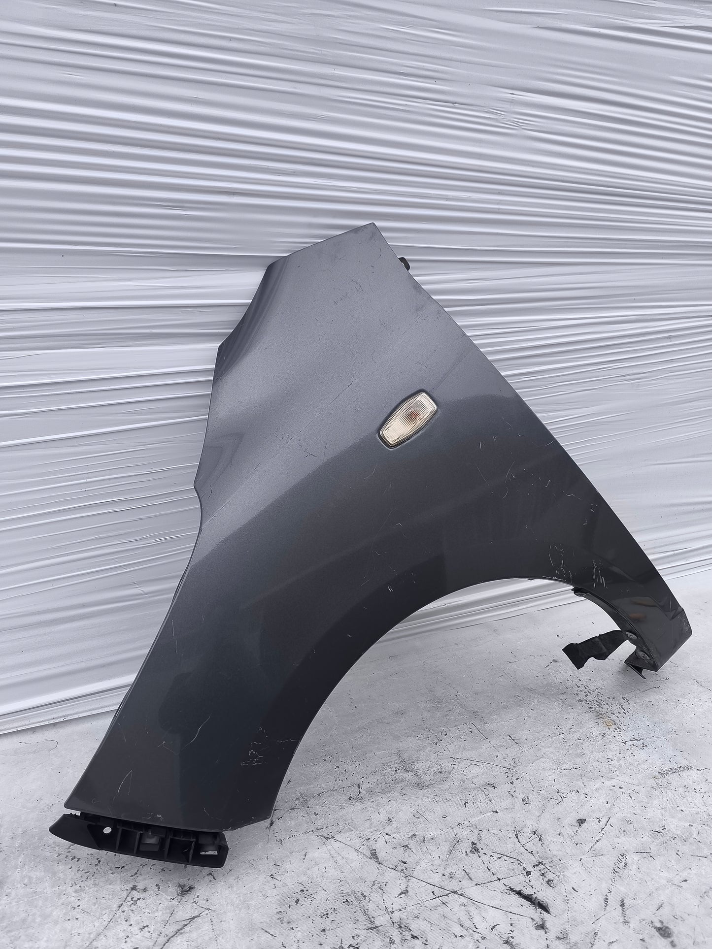 Parafango sx Hyundai I10 anno 2007-2011 grigio scuro ecoAG8229