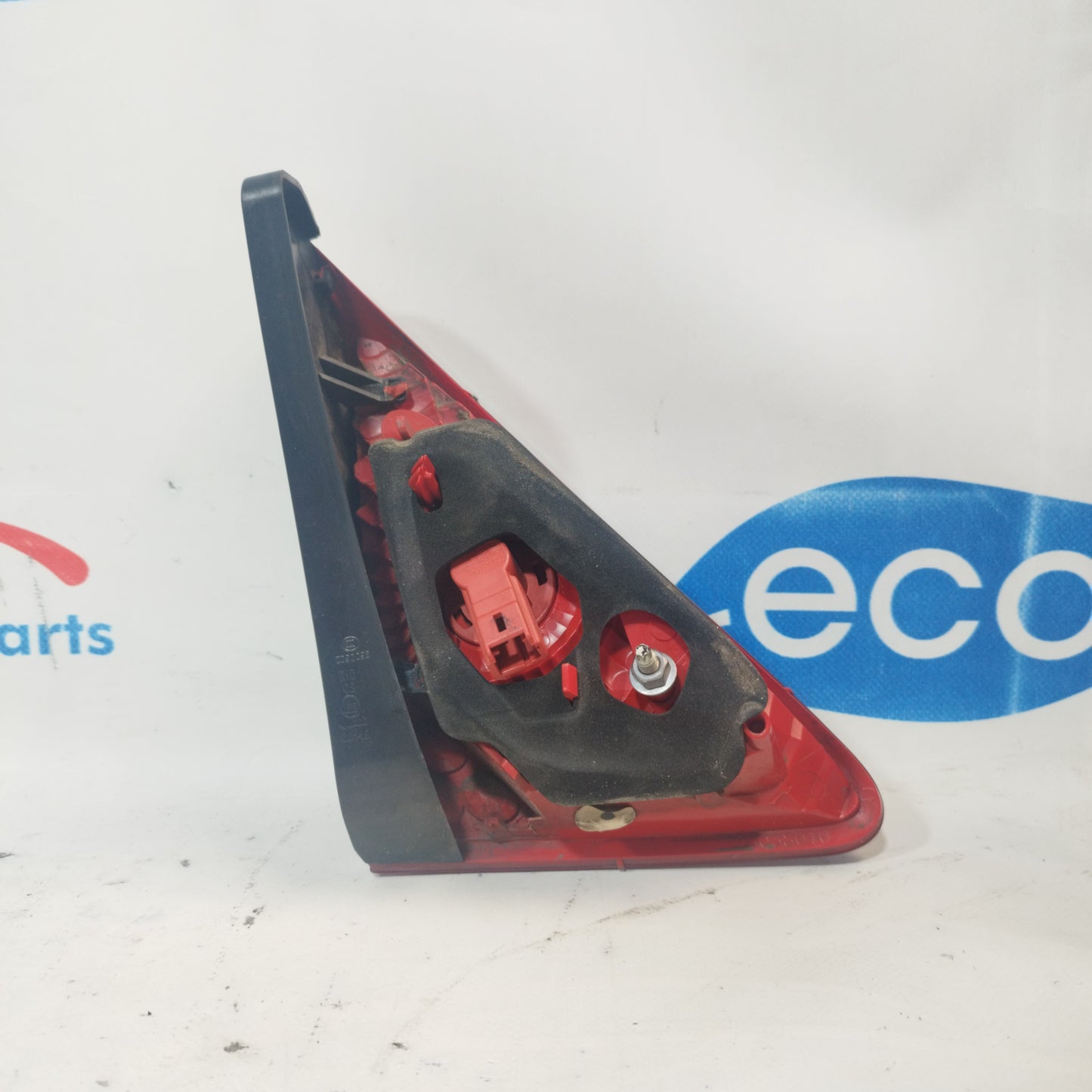 Peugeot 3008 2011 ecoAC9624 rechte Rückleuchte