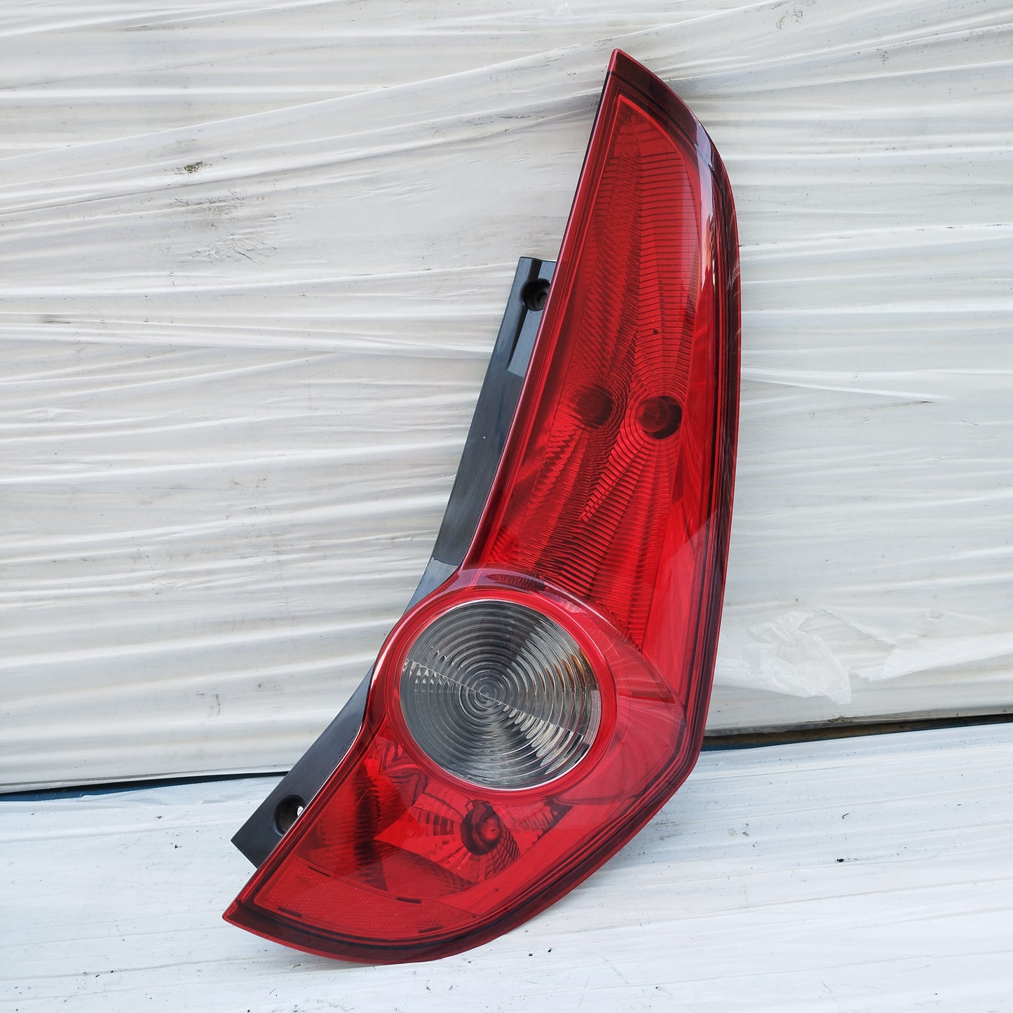 Fanale posteriore dx Opel Agila 2010 ecoDM226