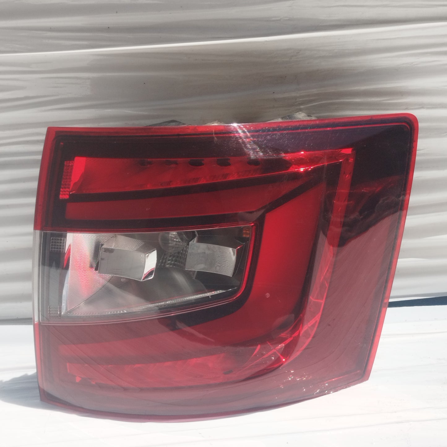 Fanale posteriore dx a led Skoda Octavia 2020 SW cod: 5E9.945 208 ecoDM216