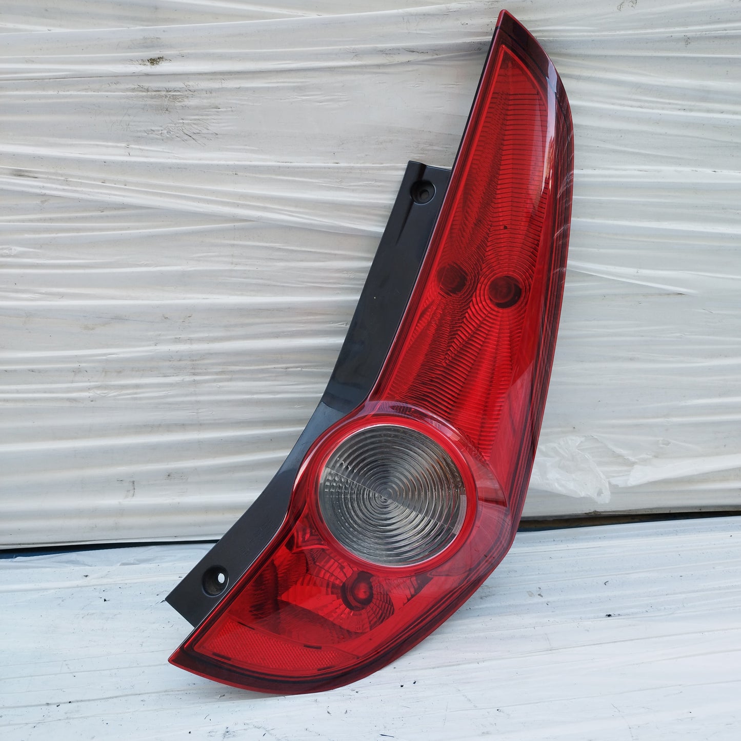 Fanale posteriore dx Opel Agila 2010 ecoDM226
