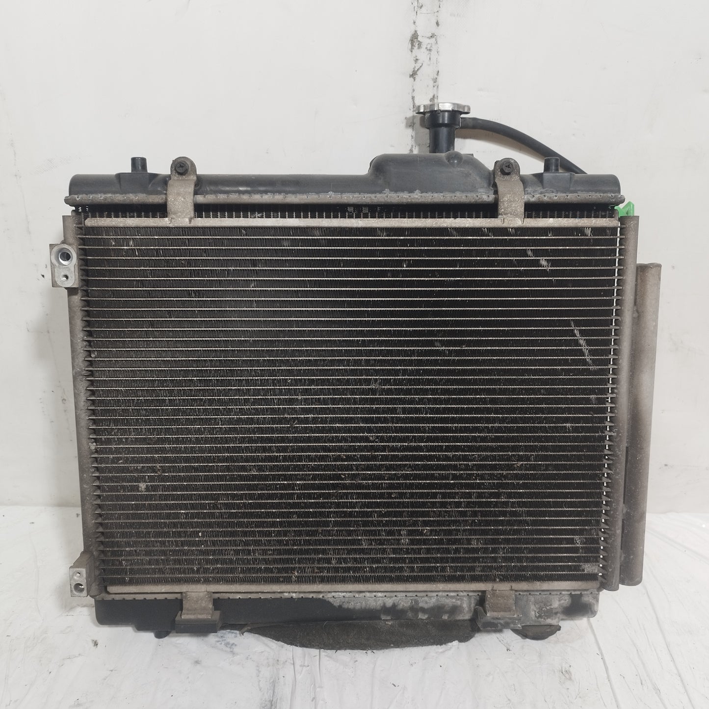 Kit radiatori Suzuki Swift 1.2 B 2013 cod: 95310T68L10 ecoAC16053