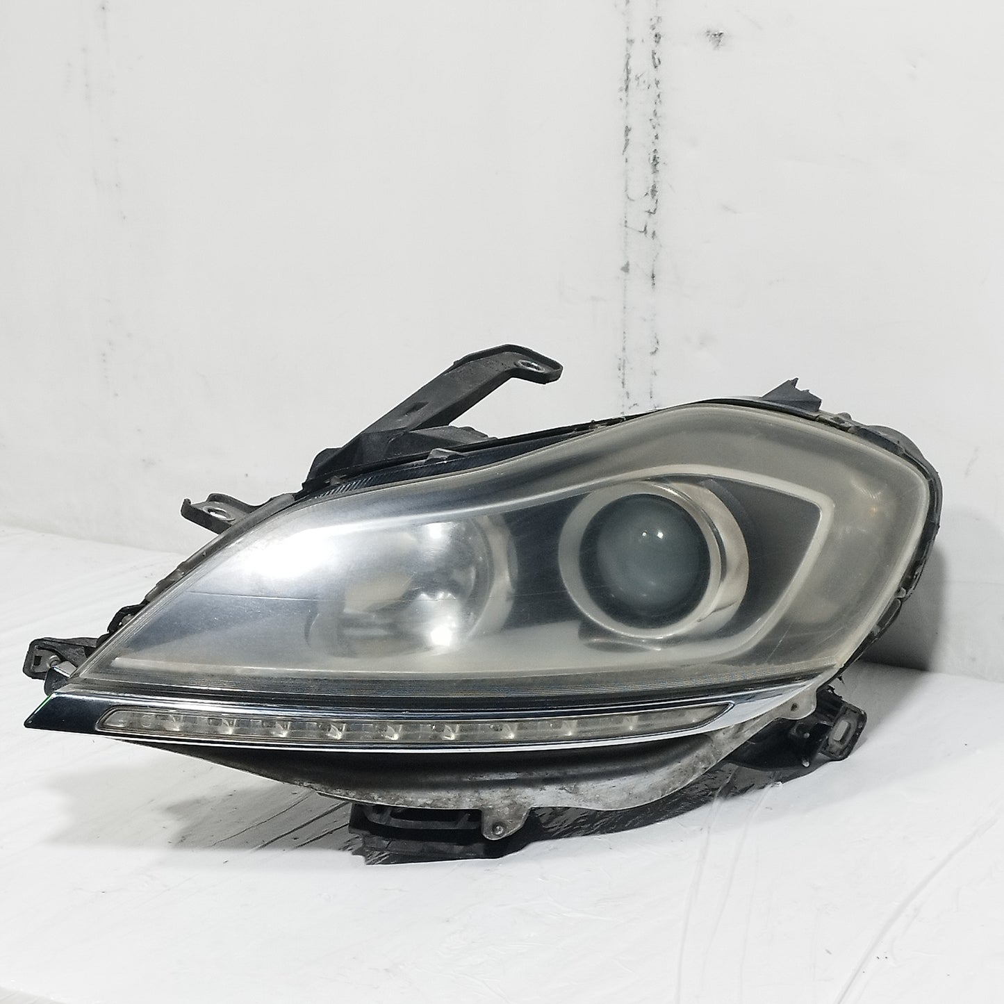 Fanale anteriore sx Lancia delta (844) III serie  2008-2014 cod: 51824830 ecoAC15012