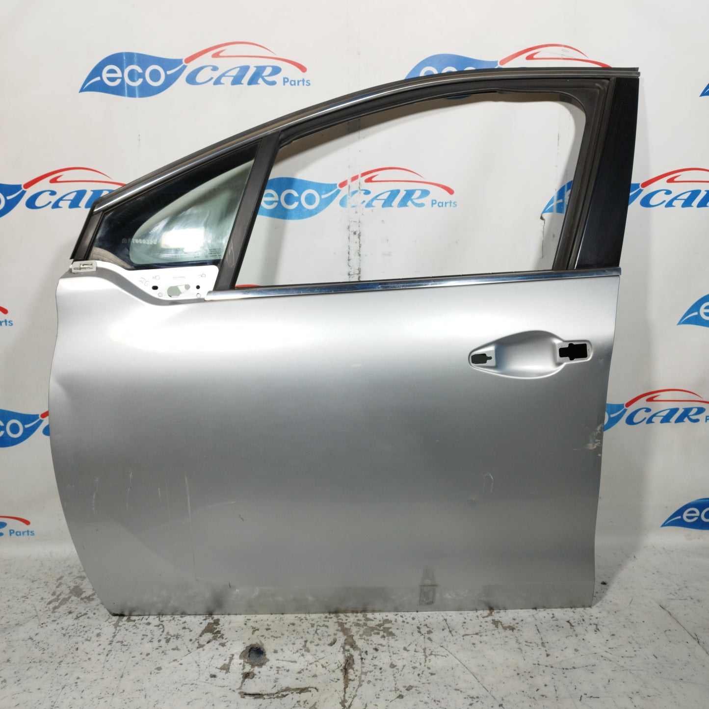 Sportello anteriore sx grigio argento Peugeot 208 2014 ecoAC10146