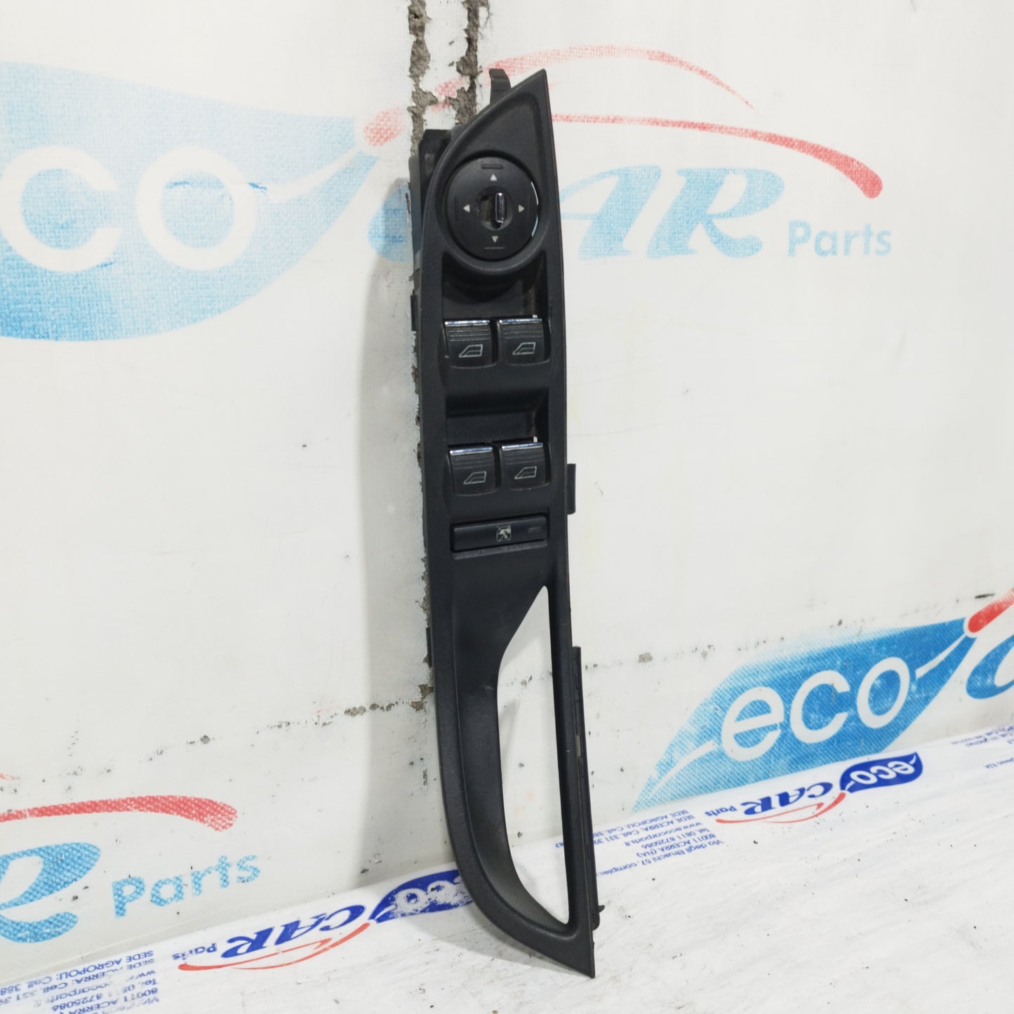 Pulsantiera anteriore sx Ford Focus 2011 Cod: 35010020924 ecoAC11059