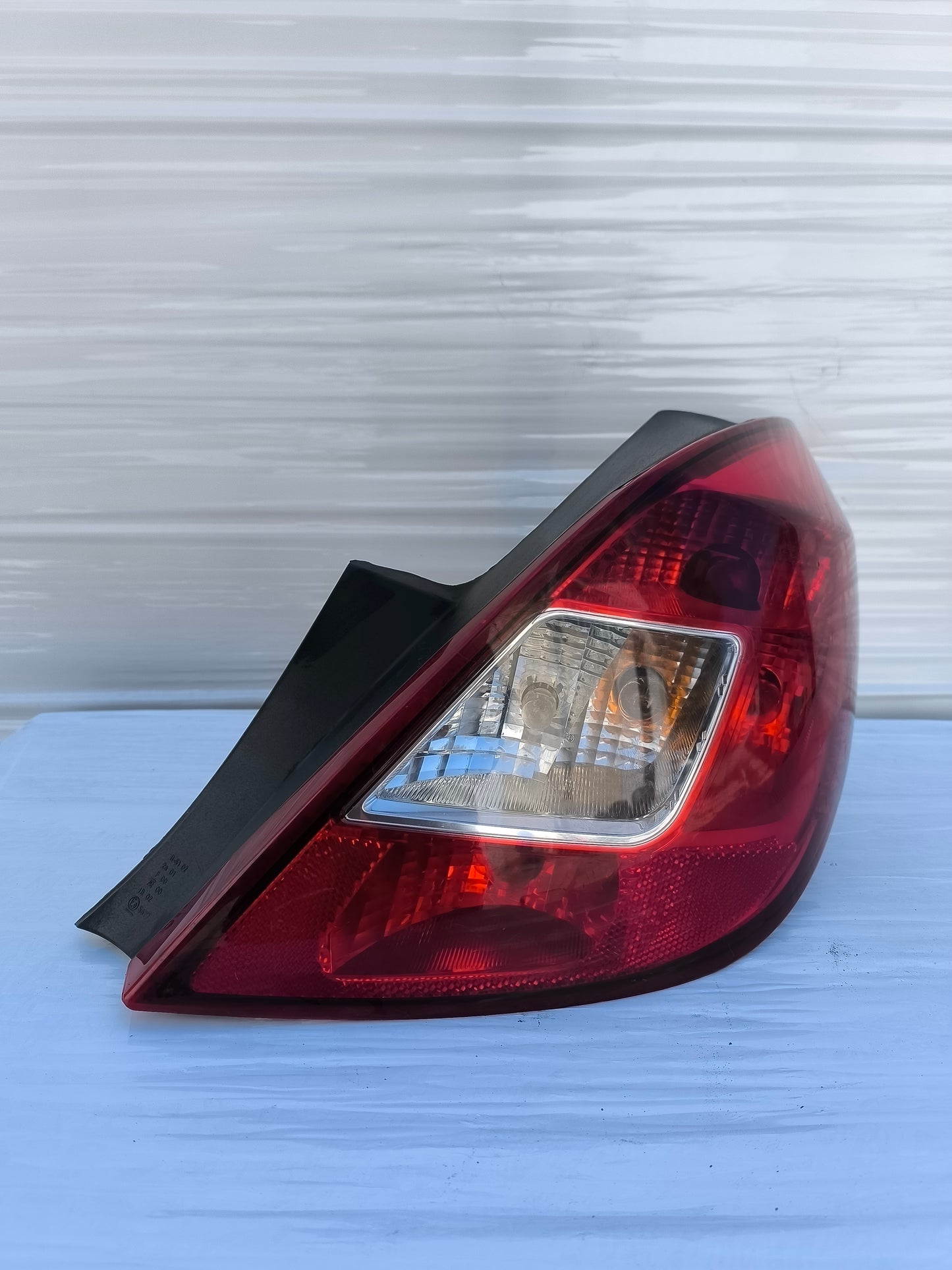 Fanale posteriore dx Opel Corsa D 5 porte ecoAG8129