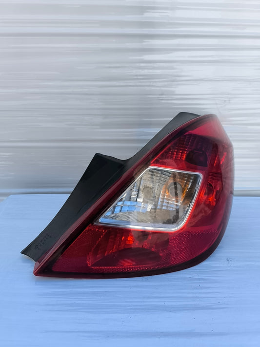 Fanale posteriore dx Opel Corsa D 5 porte ecoAG8129