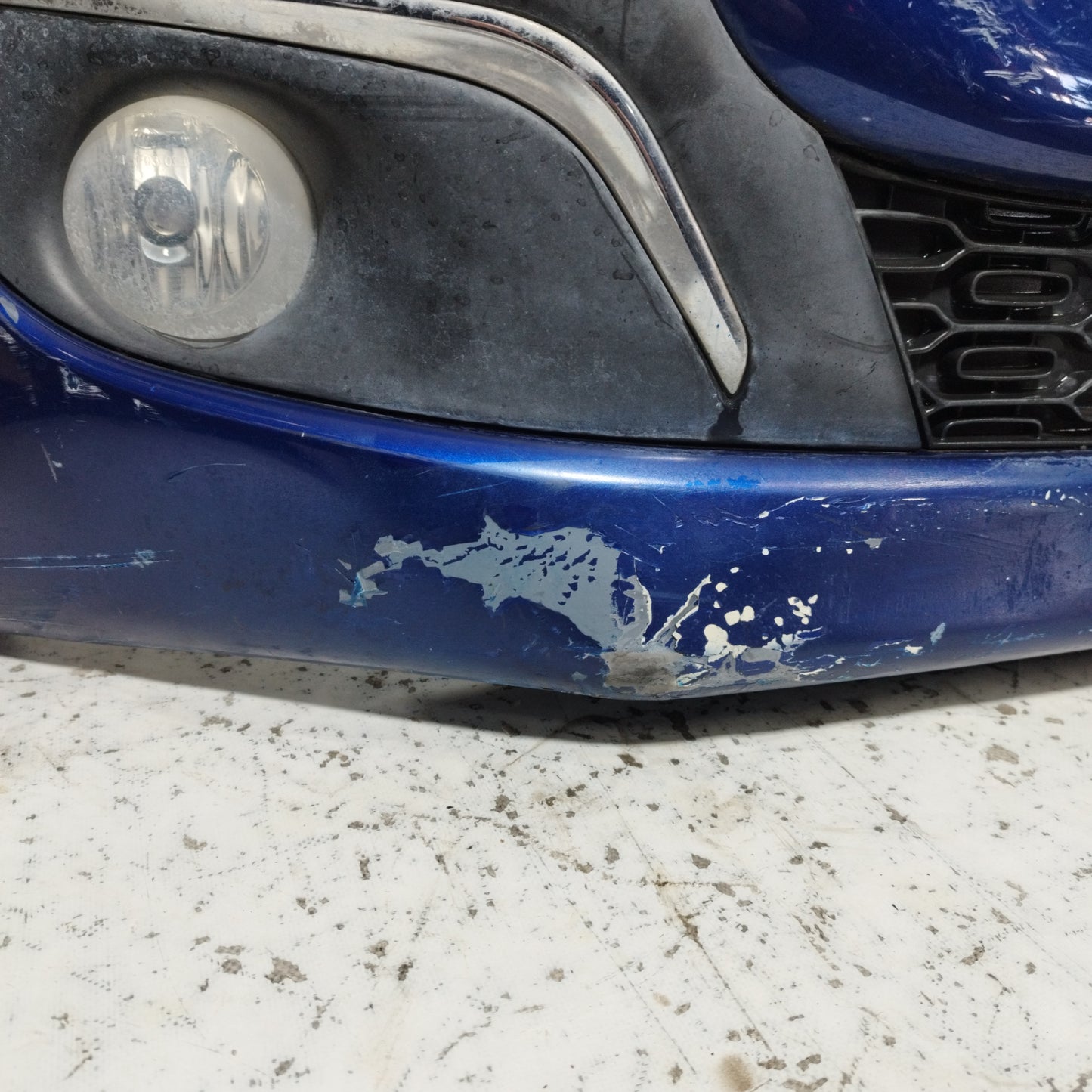 Blue front bumper Peugeot 107 2012 ecoAC10359