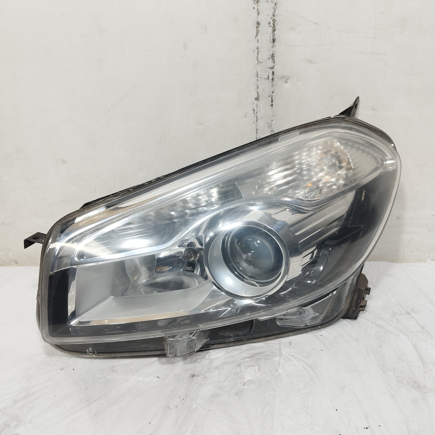 Fanale anteriore sx Nissan Qashqai (J10) 2010-2013 cod: 26060BR00B ecoAC16716