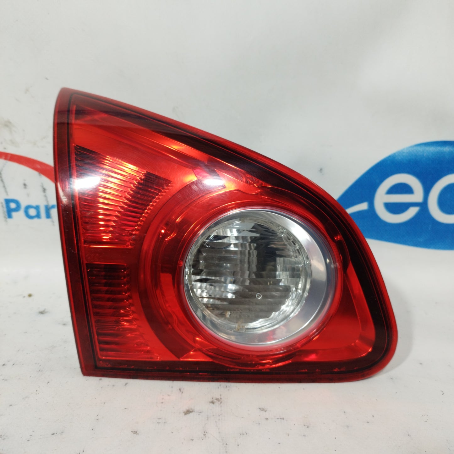 Nissan Qashqai 2009 ecoAC10429 rear left interior light