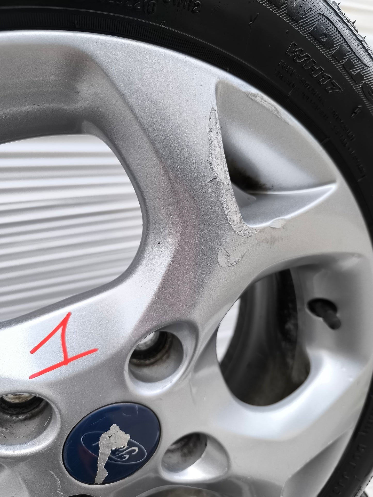Cerchi e gomme Ford Fiesta anno 2012 ecoAG7914