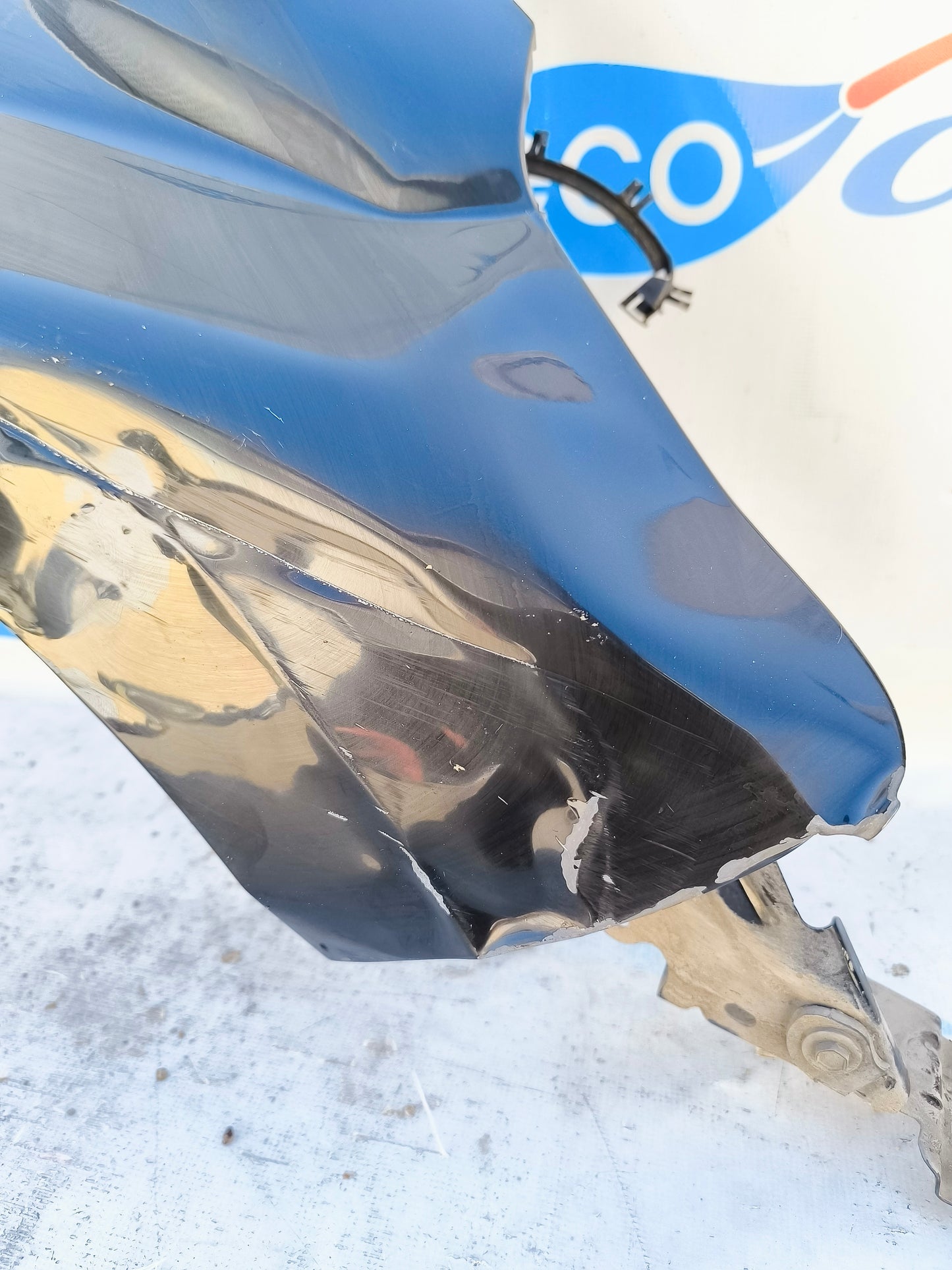 Frontpartie / Komplette schwarze Karosserie Peugeot 208 2013 ecoAG5718