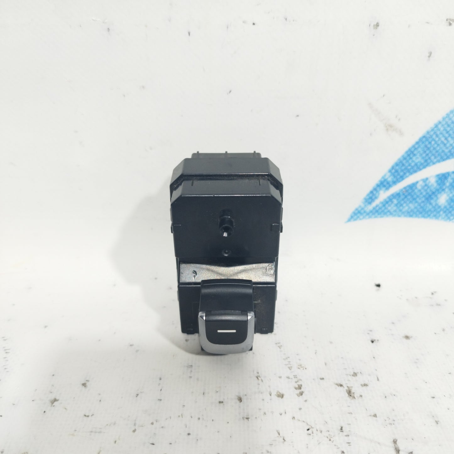 Pulsante posteriore sx Kia Sportage 2018 Cod: 93580F1120 ecoAC8688