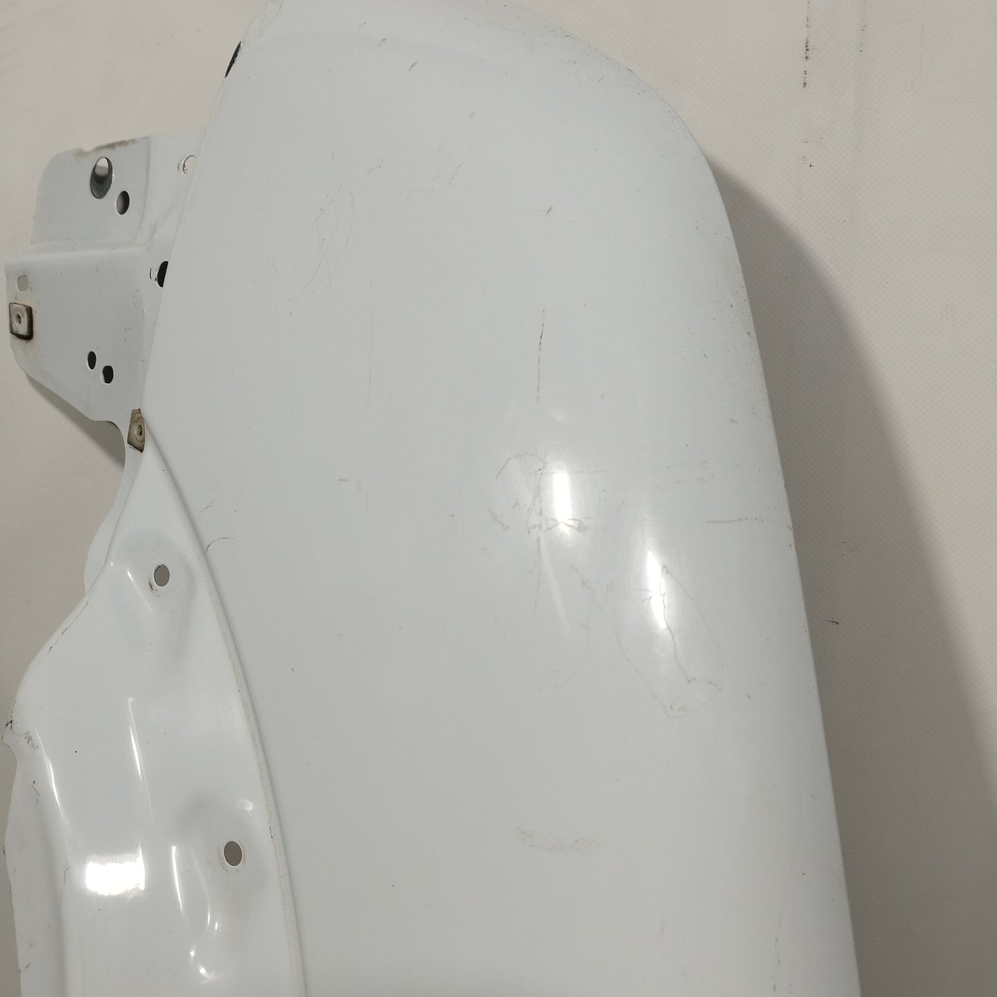 Parafango anteriore sx bianco Ford Connect 2005 ecoAC11915