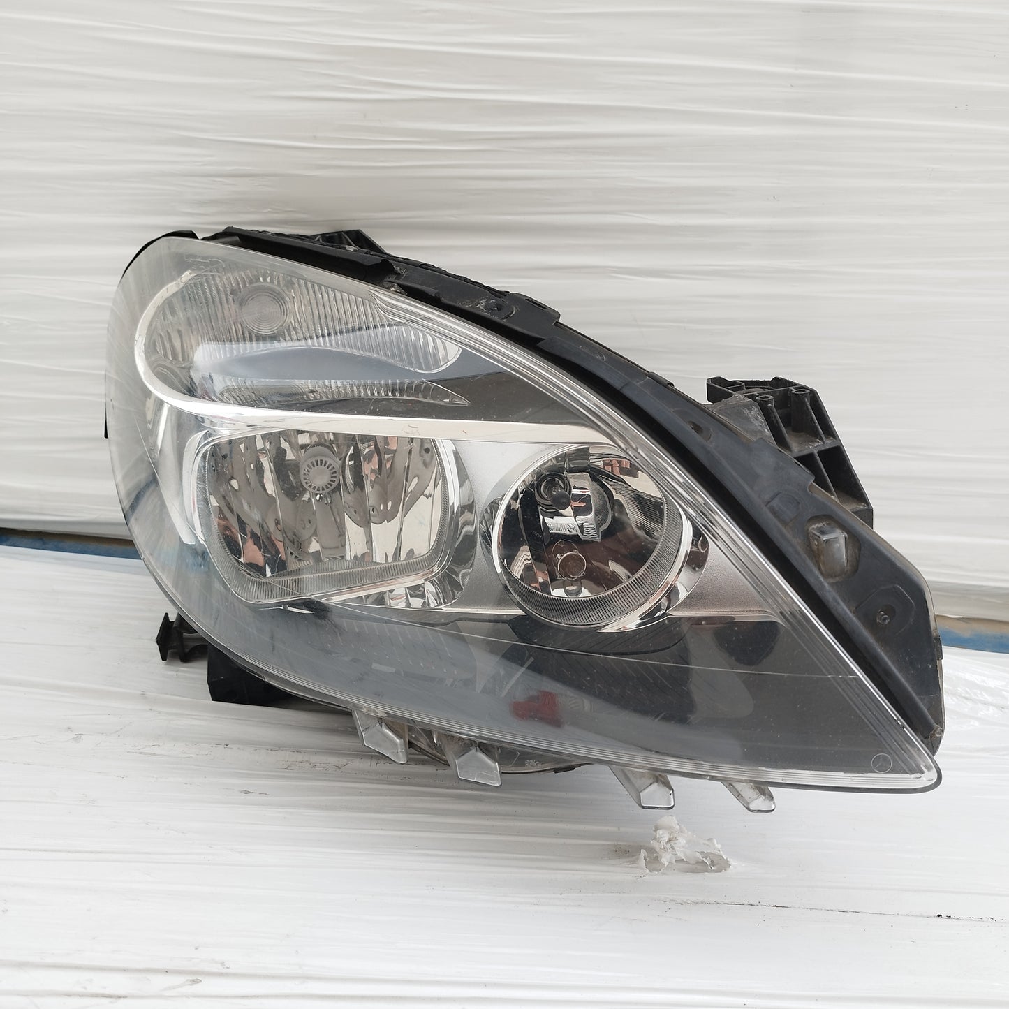 Fanale anteriore dx Mercedes Classe B 2013 cod: A2468200261 ecoDM044