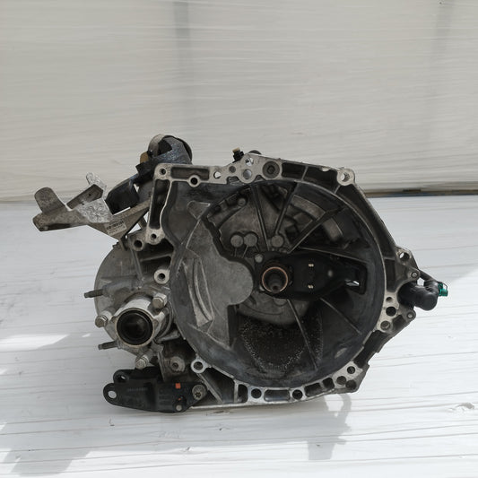 Cambio manuale 6 marce Peugeot 2008 1.5 D 2021 cod: 20V253 ecoAC15662