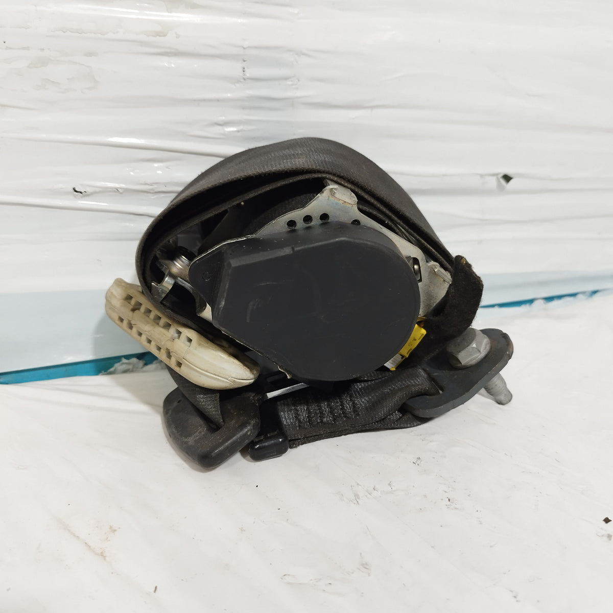 Cintura di sicurezza anteriore sx Peugeot 208 I (CA / CC) 2012-2019 cod: 98030003xx ecoAC17028