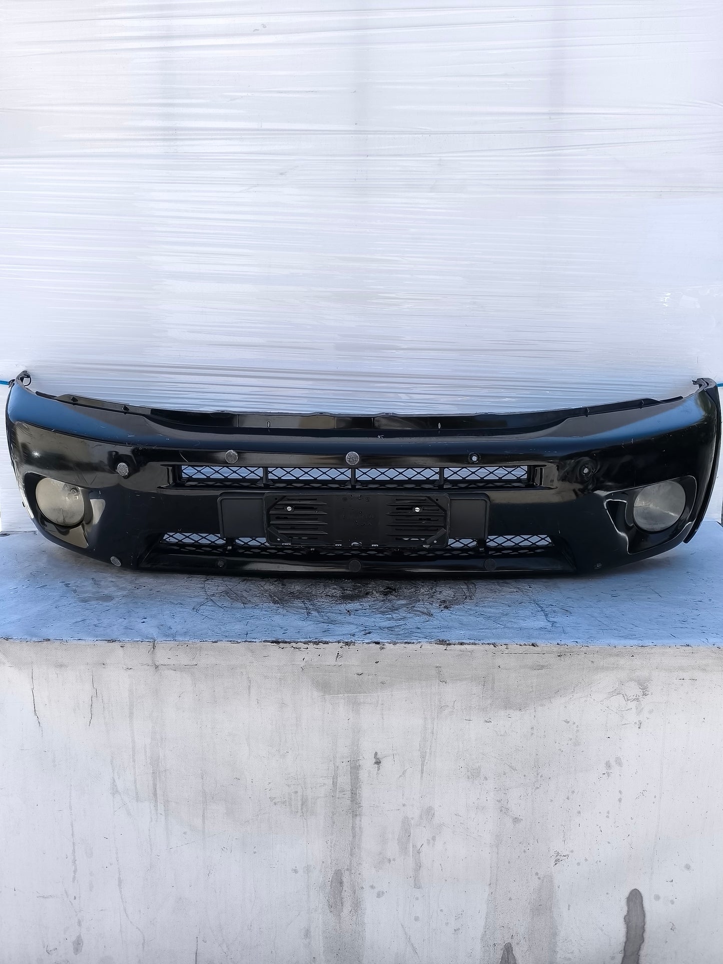 Paraurti anteriore nero Toyota RAV4 2005 ecoAG8371