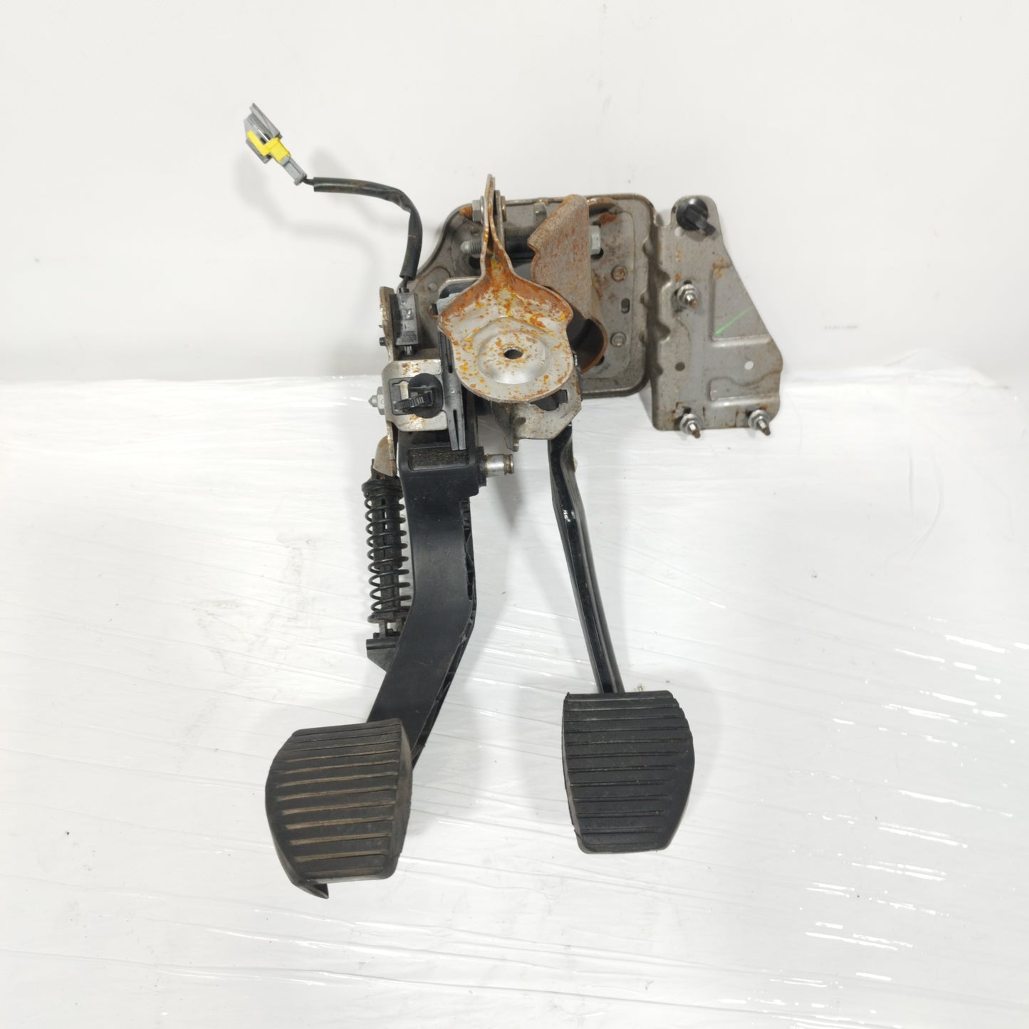 Pedaliera Peugeot 208 / Citroen C3 1.2 B 2013 cod: 6PV00994941 ecoAC6776