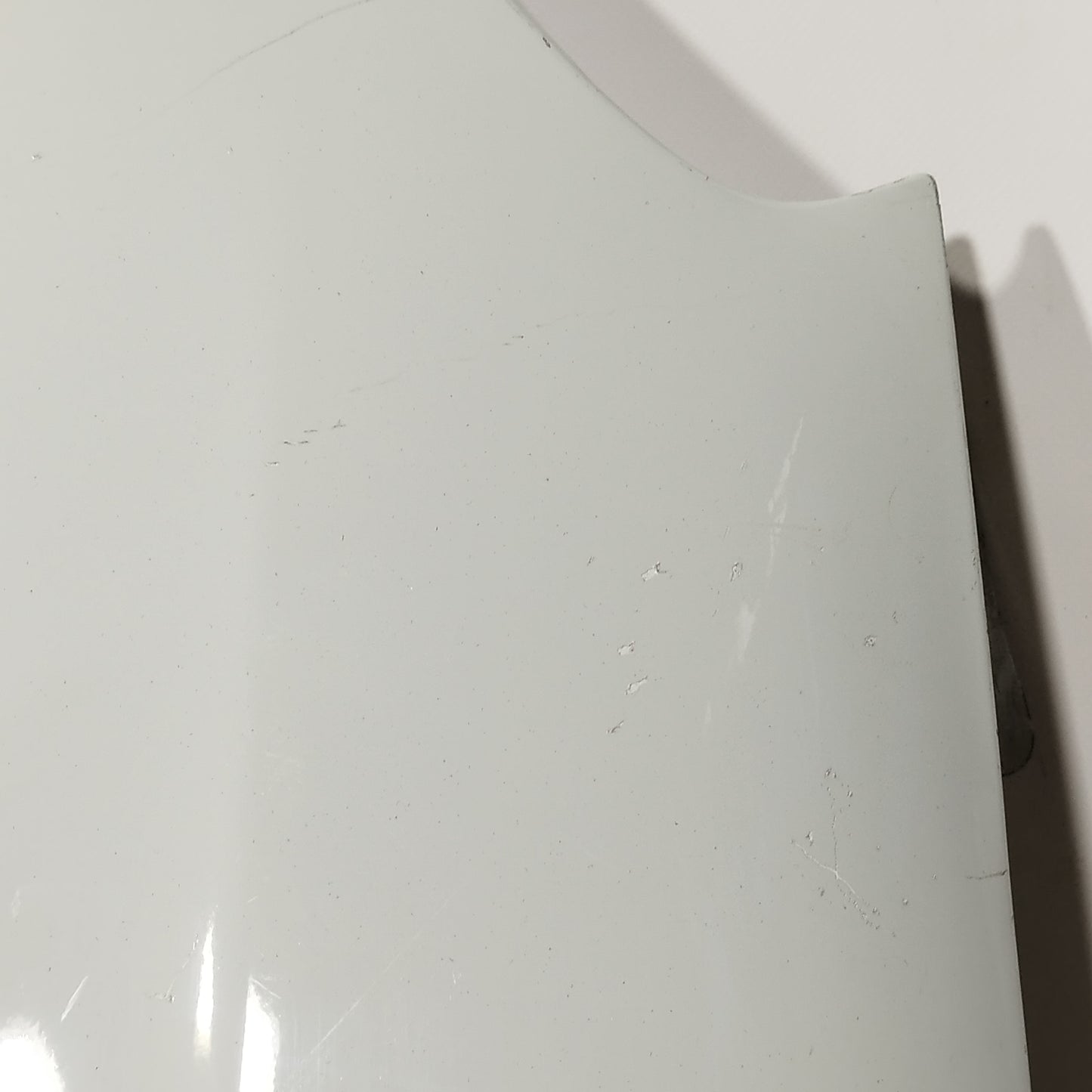 Alfa Romeo Giulietta 2015 ecoAC12592 weißer linker vorderer Kotflügel