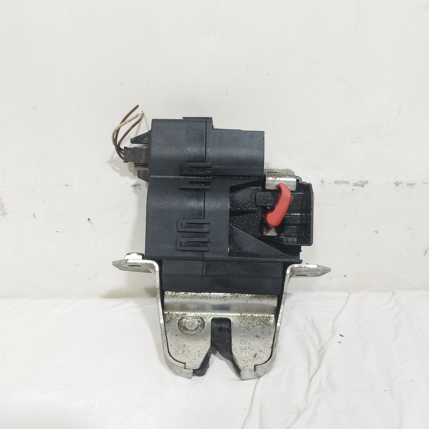 Serratura portellone Mercedes Classe C (w203) 2001-2007 cod: A2037400235 ecoAC16110