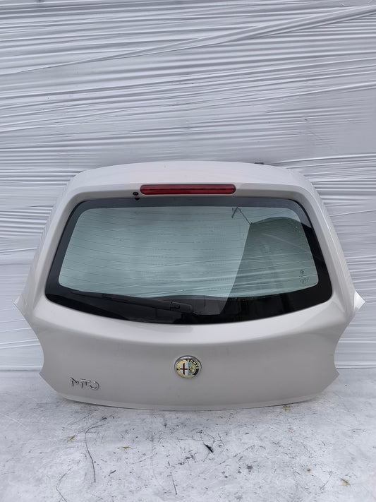 Portellone color panna Alfa Romeo Mito ecoAG7978