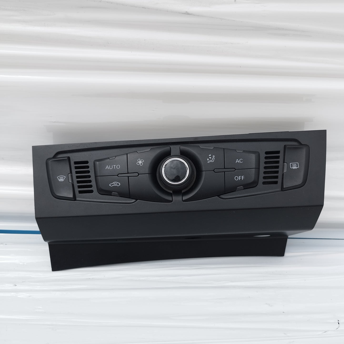 Pulsantiera a / c Audi A4 2008-2012 cod: 8T1820043AG ecoAC15843