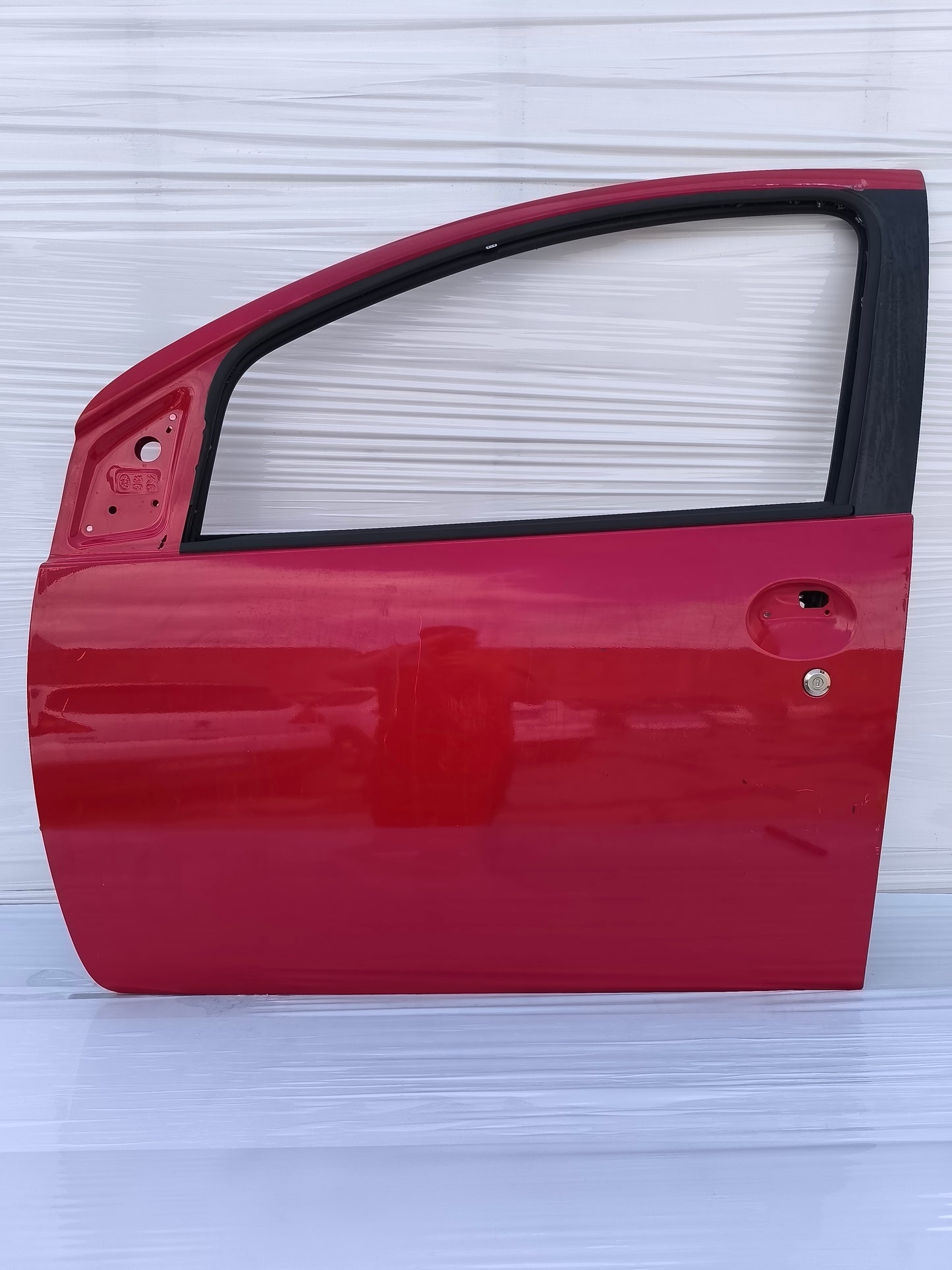 Sportello anteriore sx Toyota Aygo anno 2006 rosso ecoag8185