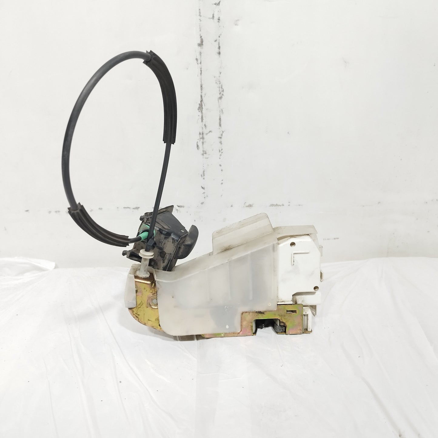 Serratura posteriore dx Ford Fiesta III (GFJ) 1989-1997 cod: 94FB-A264A26-CA ecoAC16392