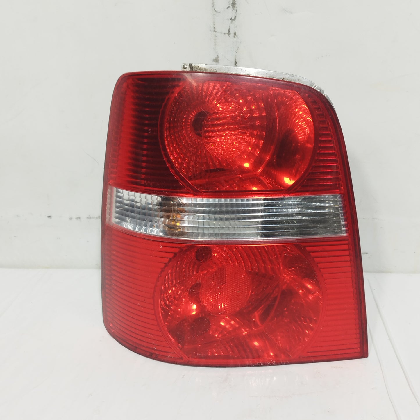 Fanale posteriore sx Volkswagen Touran 2004 ecoAC14803