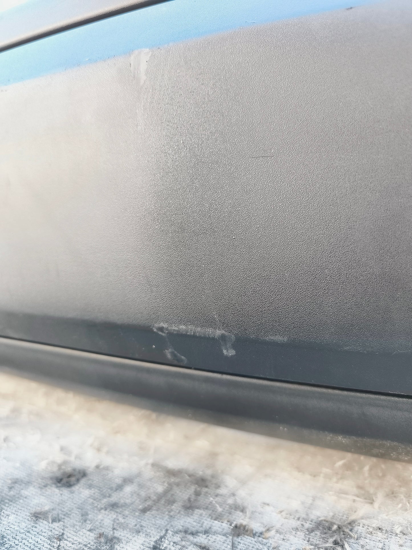 Schwarzer Kunststoff-Heckstoßfänger Fiat neuer Panda ecoAG6349