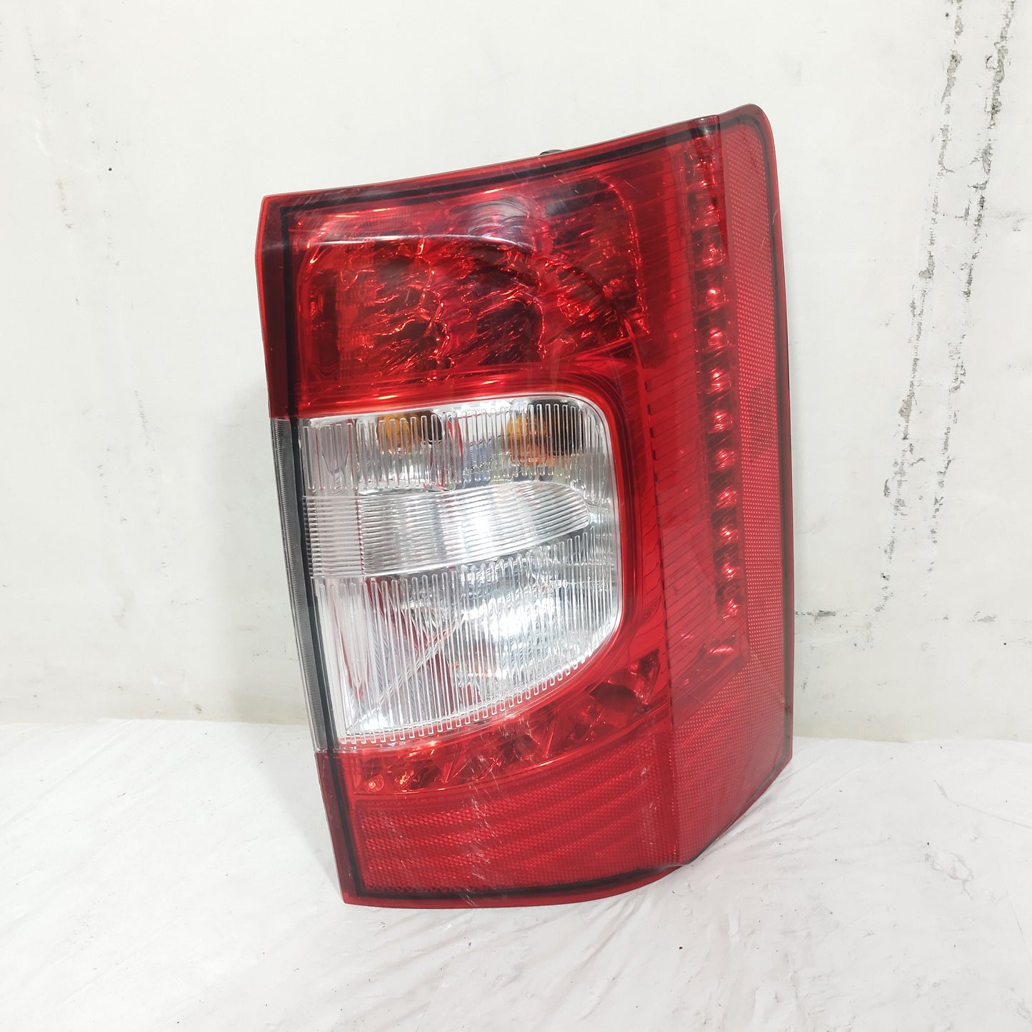Fanale posteriore dx a led Lancia Voyager (404) 2011-2015 ecoAC16737