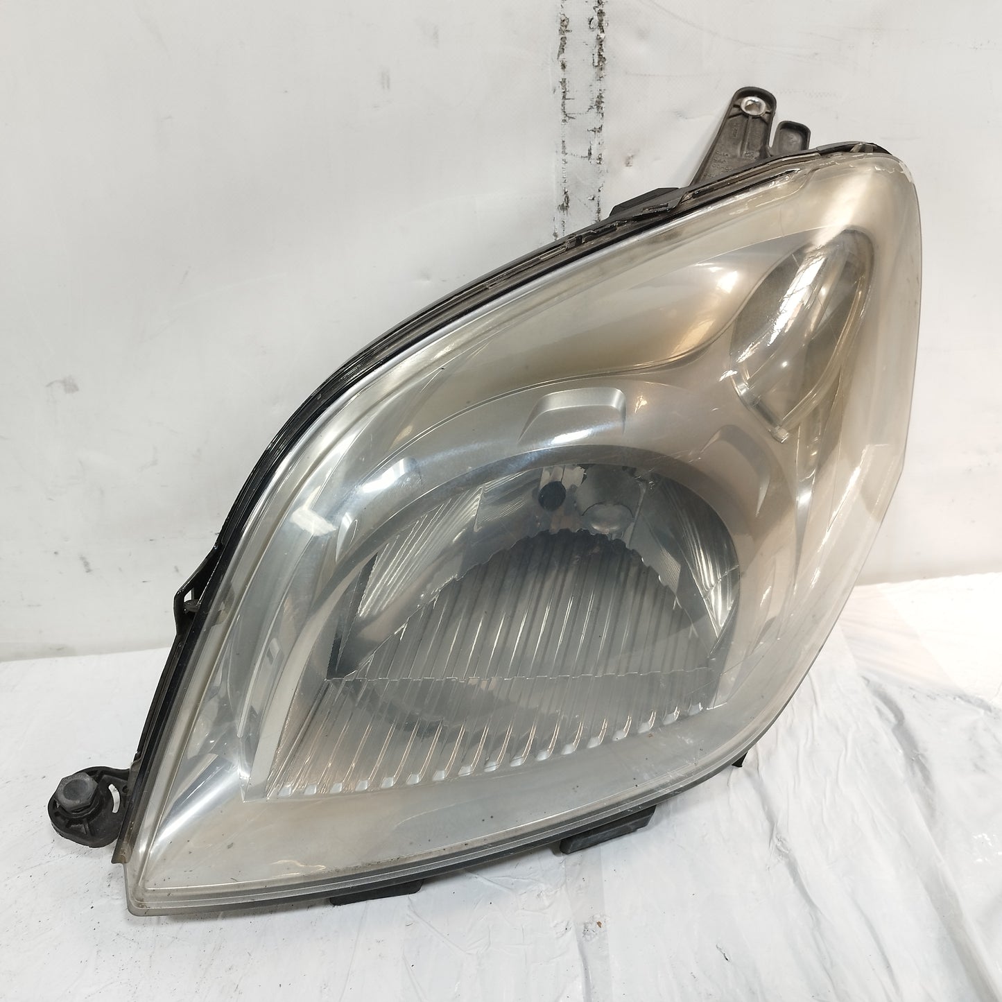 Fanale anteriore sx Fiat Fiorino (225) 2008-2020 cod: 45570383 ecoAC16296