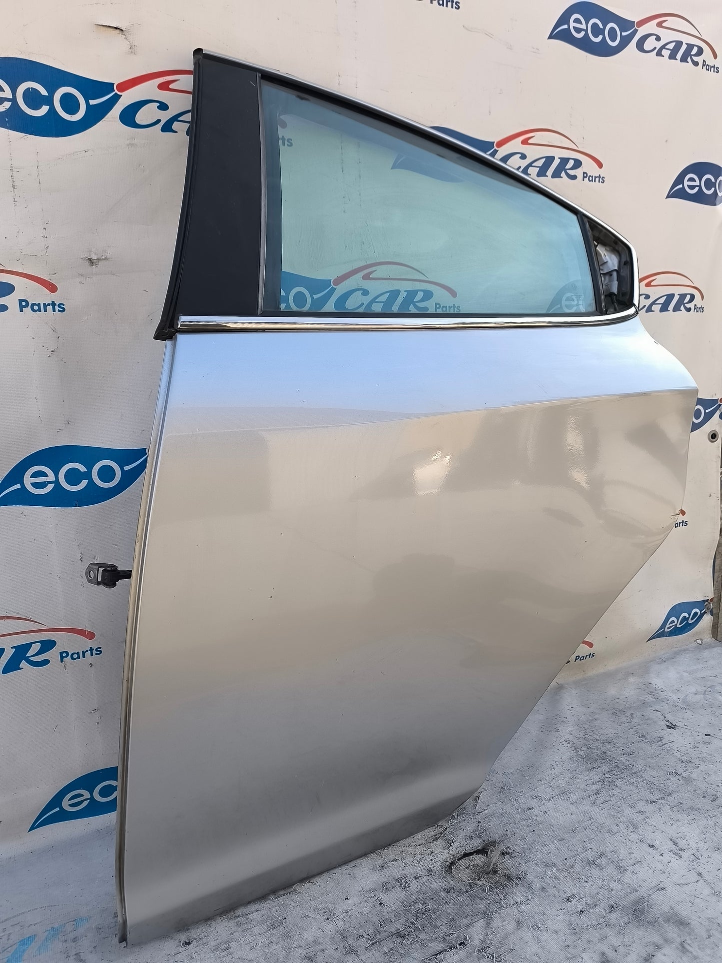 Sportello posteriore sx grigio argento Alfa Romeo Giulietta ecoAG5871